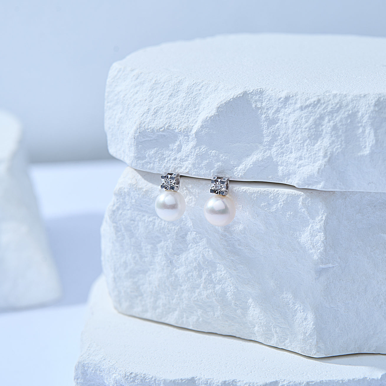 18K Solid Gold Diamond & Top Grade Freshwater Pearl Earrings for Women - Luxury Gift for Anniversary, Wedding, Birthday | KE00273