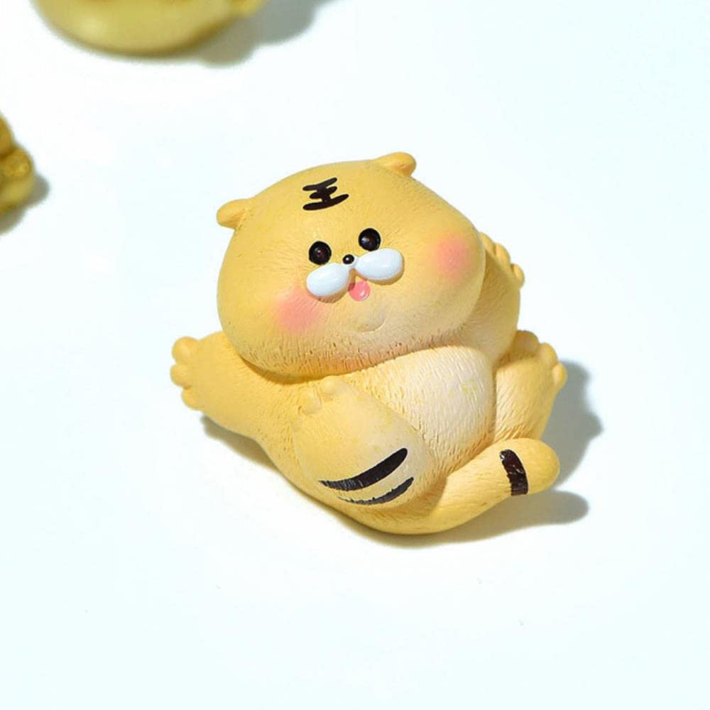 Lucky Fortune Tiger Resin Figurine - Chinese New Year Decor, Fairy Garden Ornament, Miniature DIY Desktop Decor for Home & Office Feng Shui - Perfect for Holiday Gifts, Shelf Displays, and Micro Landscaping
