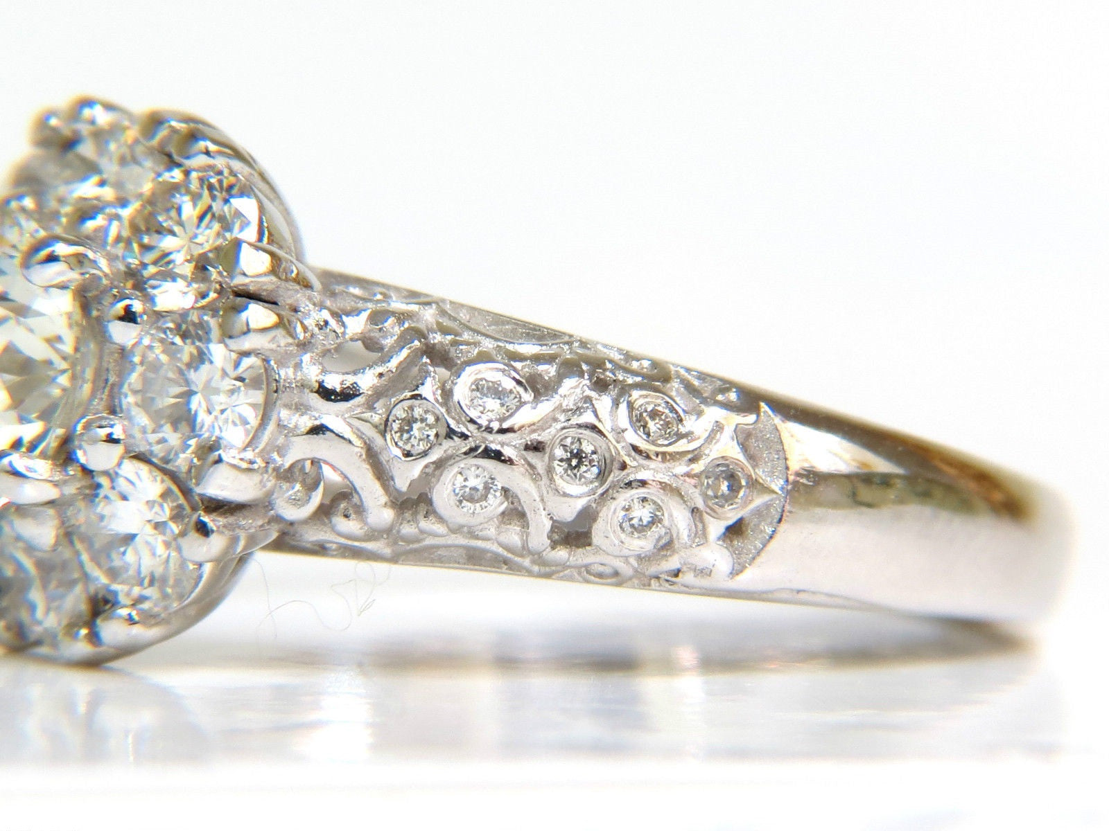 2.06CT 3D Gilt Cluster Diamond Ring in 14KT Gold - VS Clarity A+ Design for Women, Perfect for Engagement, Wedding & Anniversary Gifts