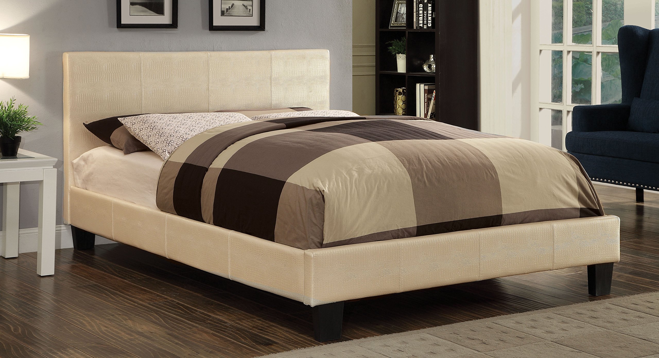Furniture of America Harriet Platform Bed Frame Queen Size in Pearl White - Modern Minimalist Bedroom Furniture for Small Spaces & Guest Rooms