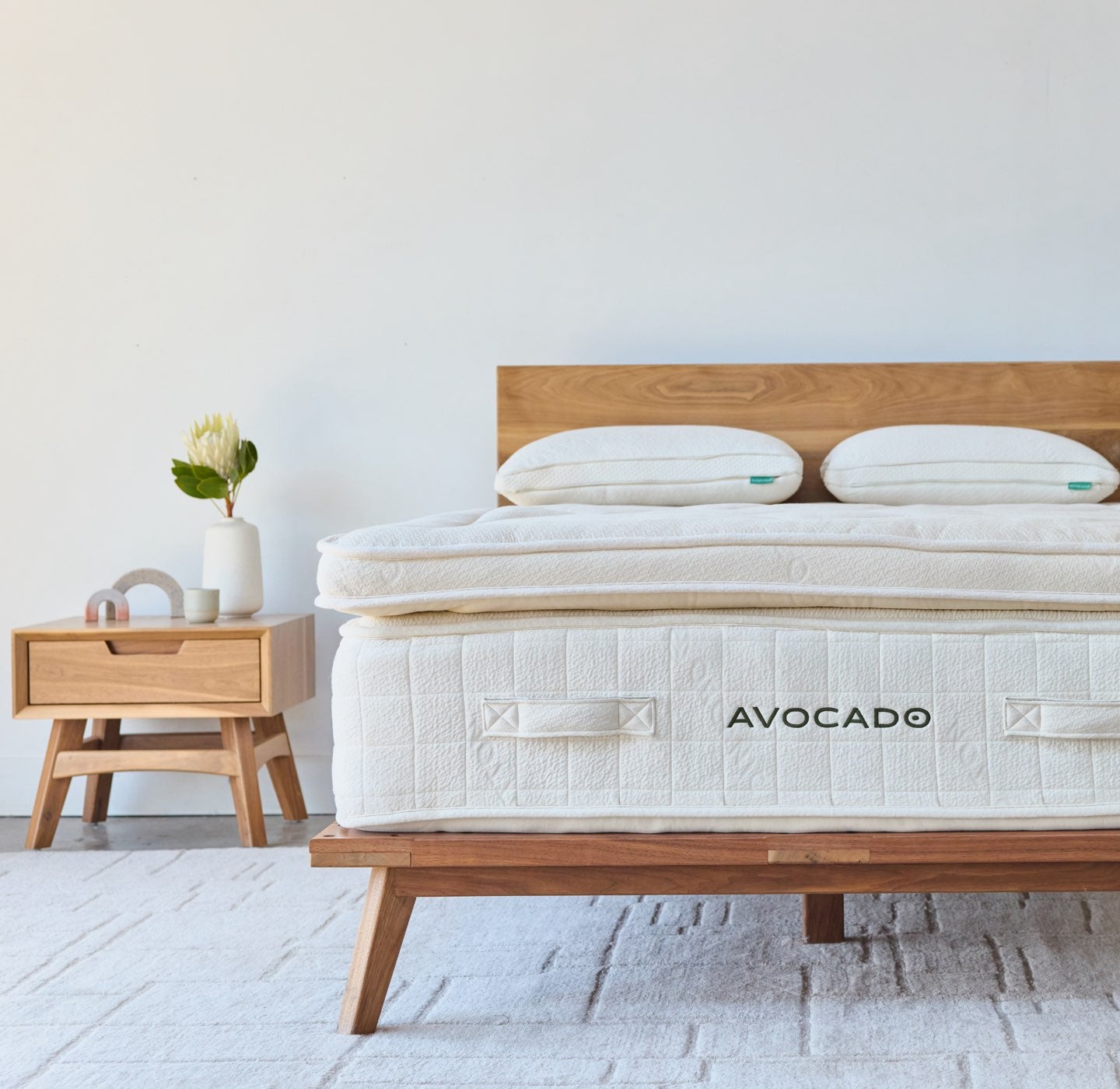 Mid Century Modern Bed Frame - Queen Size Solid Wood Platform Bed with Upholstered Headboard - Stylish & Sturdy Bedroom Furniture for Home Decor & Relaxation