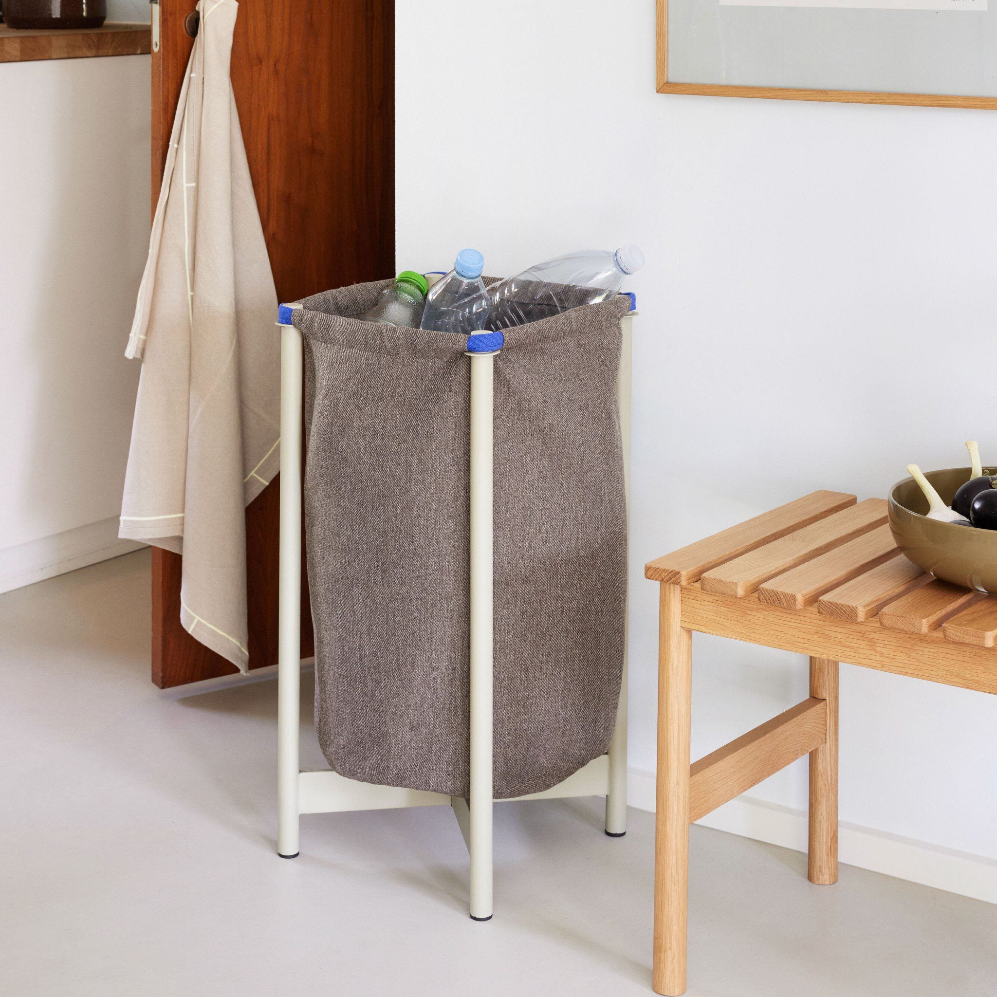 HÜBSCH Mesh Laundry Bag for Delicates - Breathable Wash Bag for Bras, Lingerie, Socks & Underwear - Portable Travel Laundry Organizer (Brown) | Perfect for Dorm, Gym & Vacation Use