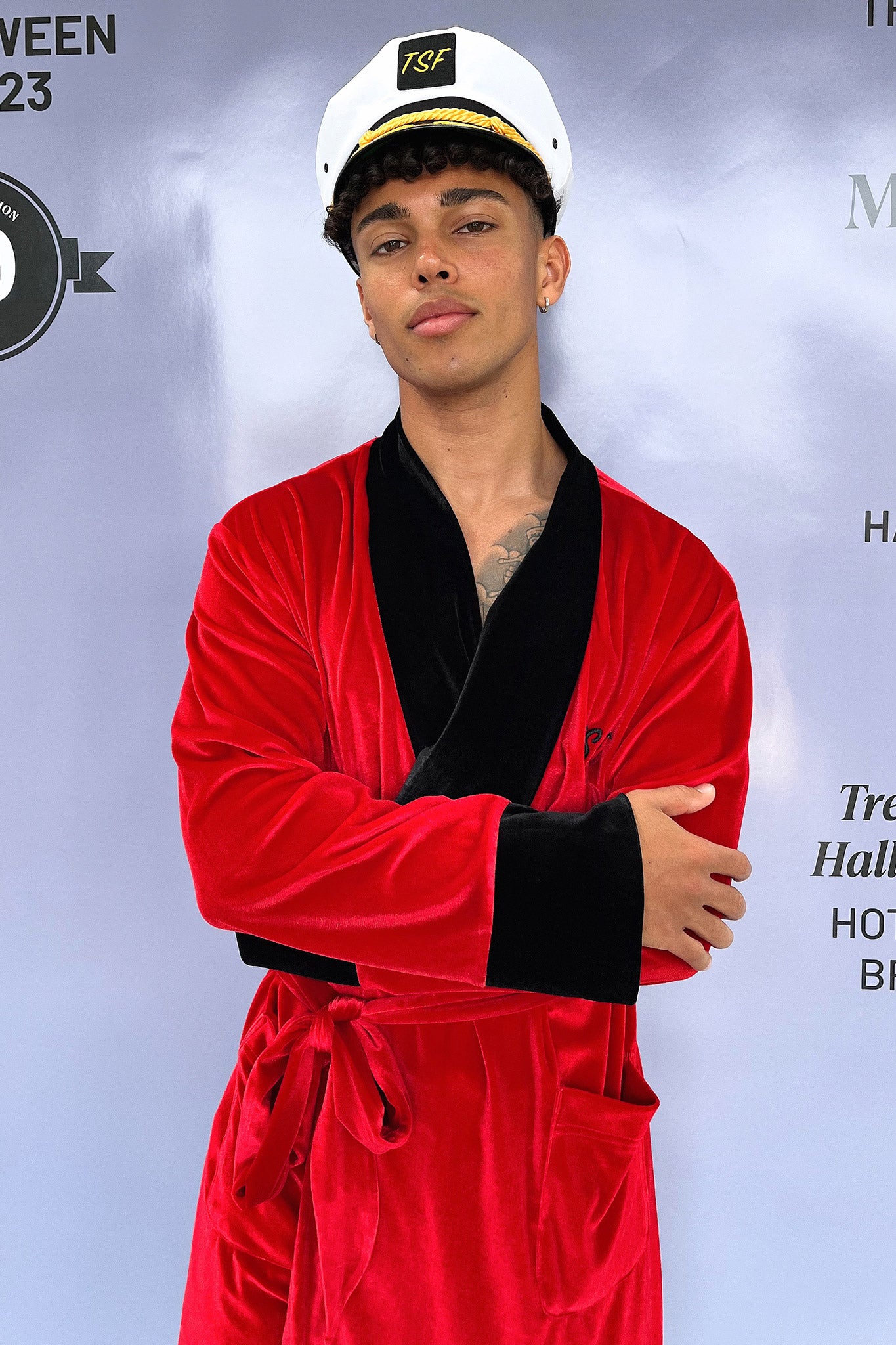 Premium Hef Robe in Vibrant Red - Soft & Luxurious Bathrobe for Men & Women - Perfect for Spa, Lounging & Relaxation at Home