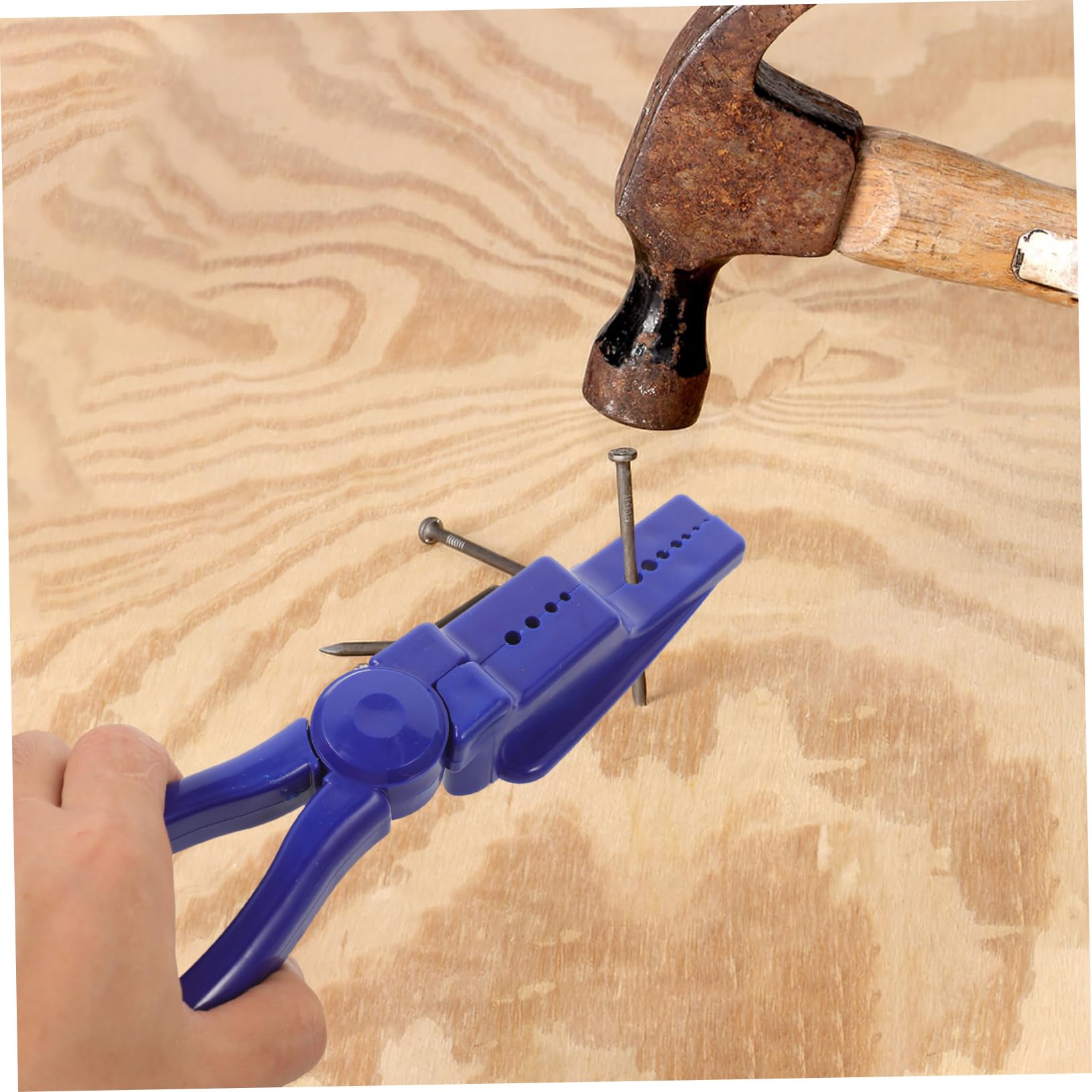 ORFOFE Nail Clamps - Heavy Duty Hammering Aid & Fixing Pliers for Secure Nail Holding - Portable Hand Tool for Woodworking, Carpentry, and DIY Projects - Perfect for Framing, Roofing, and Construction Work