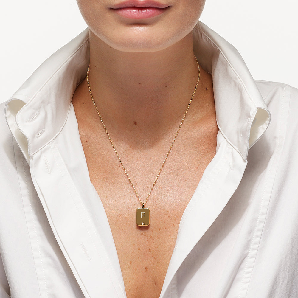 Personalized Engravable Rectangle Flip Locket Necklace in 18K Gold - Perfect for Anniversary Gifts, Valentine's Day & Keepsake Jewelry
