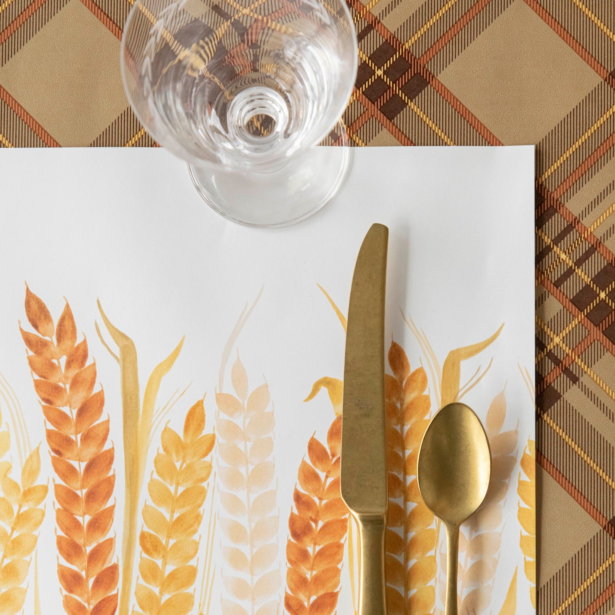 Stylish Autumn Plaid Table Runner - Perfect for Fall Dining Decor, Thanksgiving, and Seasonal Home Styling