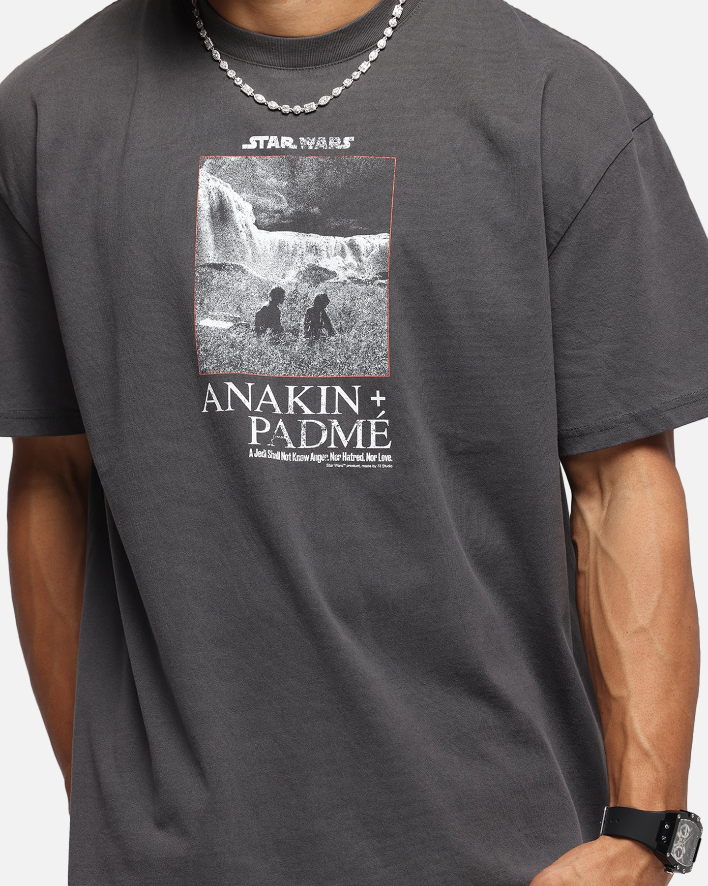 Star Wars Vintage T-Shirt - Anakin & Padme Black Wash - 73 Studio - Perfect for Cosplay, Movie Nights & Star Wars Fans