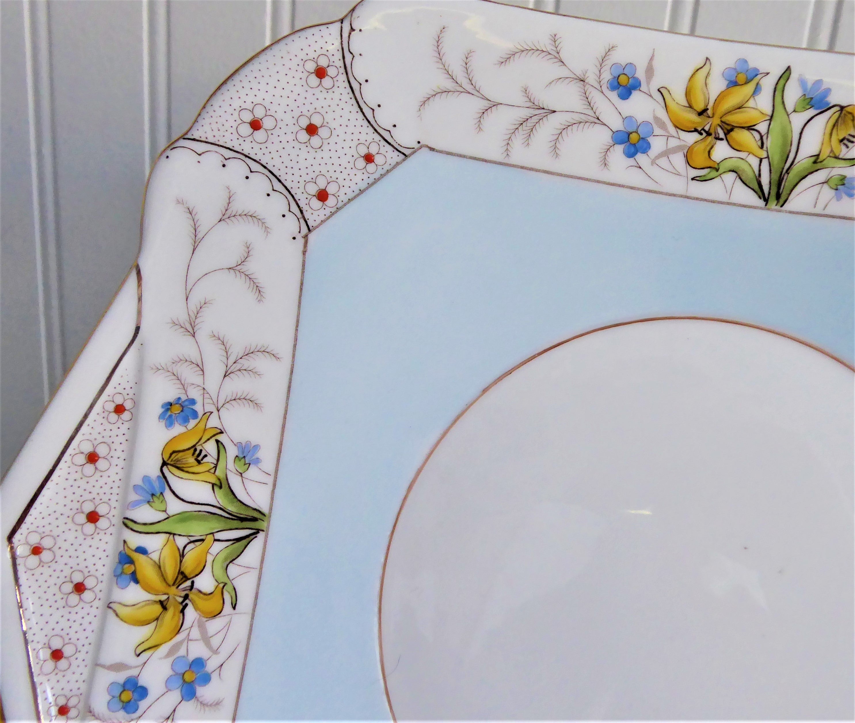 Vintage Shelley Sandwich Cake Plate - Art Deco Floral Design 1940s Serving Dish for Afternoon Tea, Desserts & Elegant Party Display