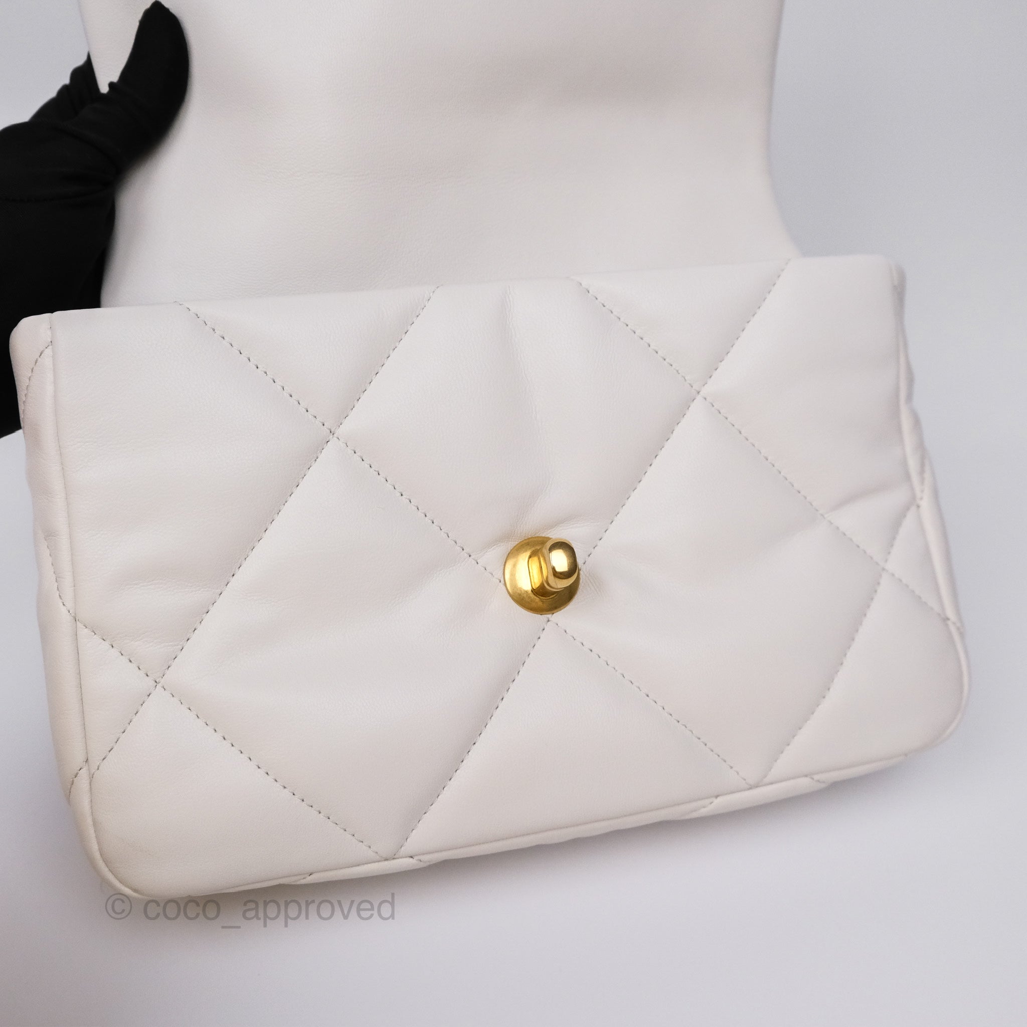 Chanel 19 Small White Leather Flap Bag with Mixed Gold & Silver Hardware - Perfect for Everyday Luxury & Special Occasions