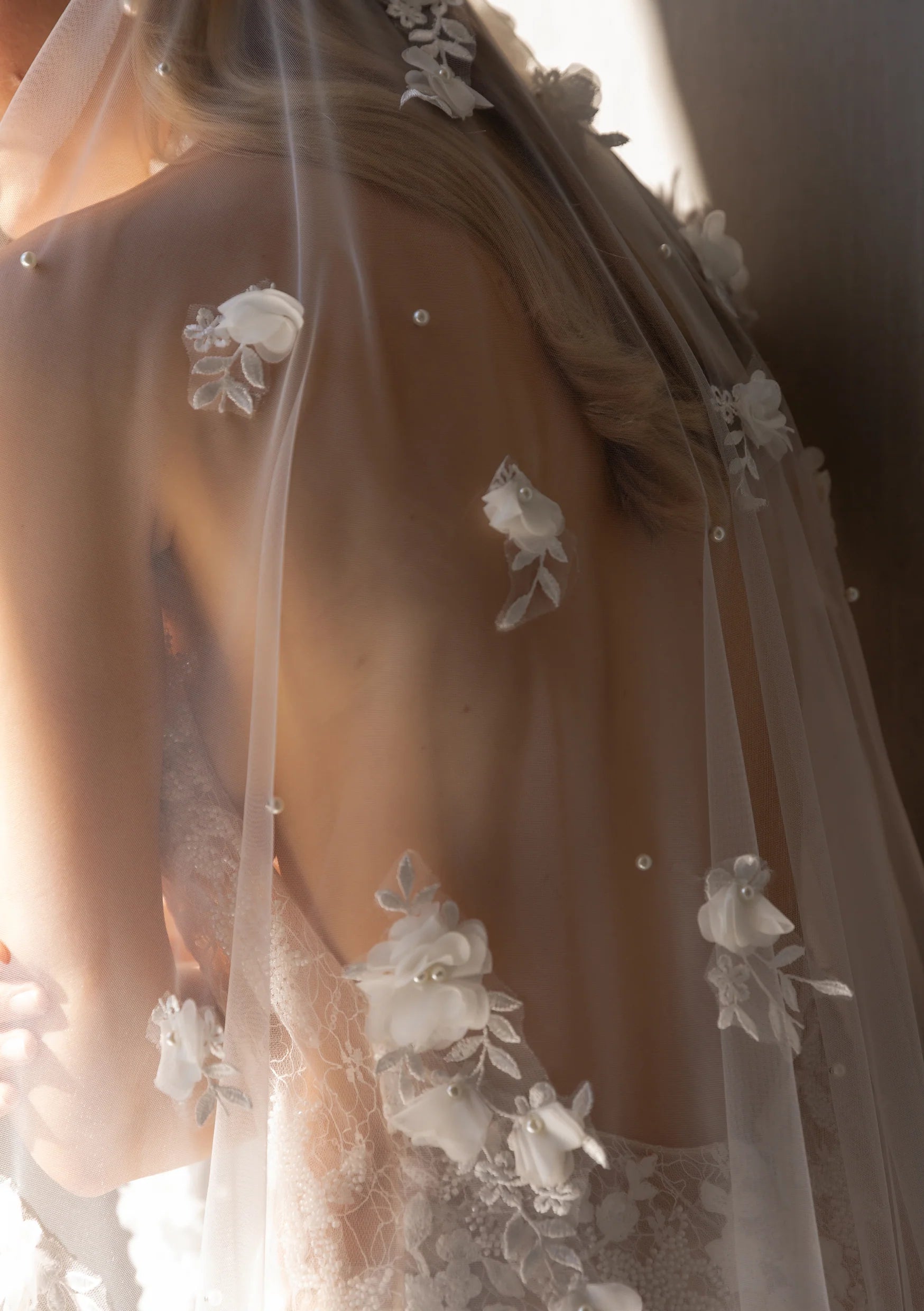 Lola Knight Nadine Pearl and Flower Lace Wedding Veil Ivory - Elegant Bridal Accessory for Church Ceremonies & Romantic Photos