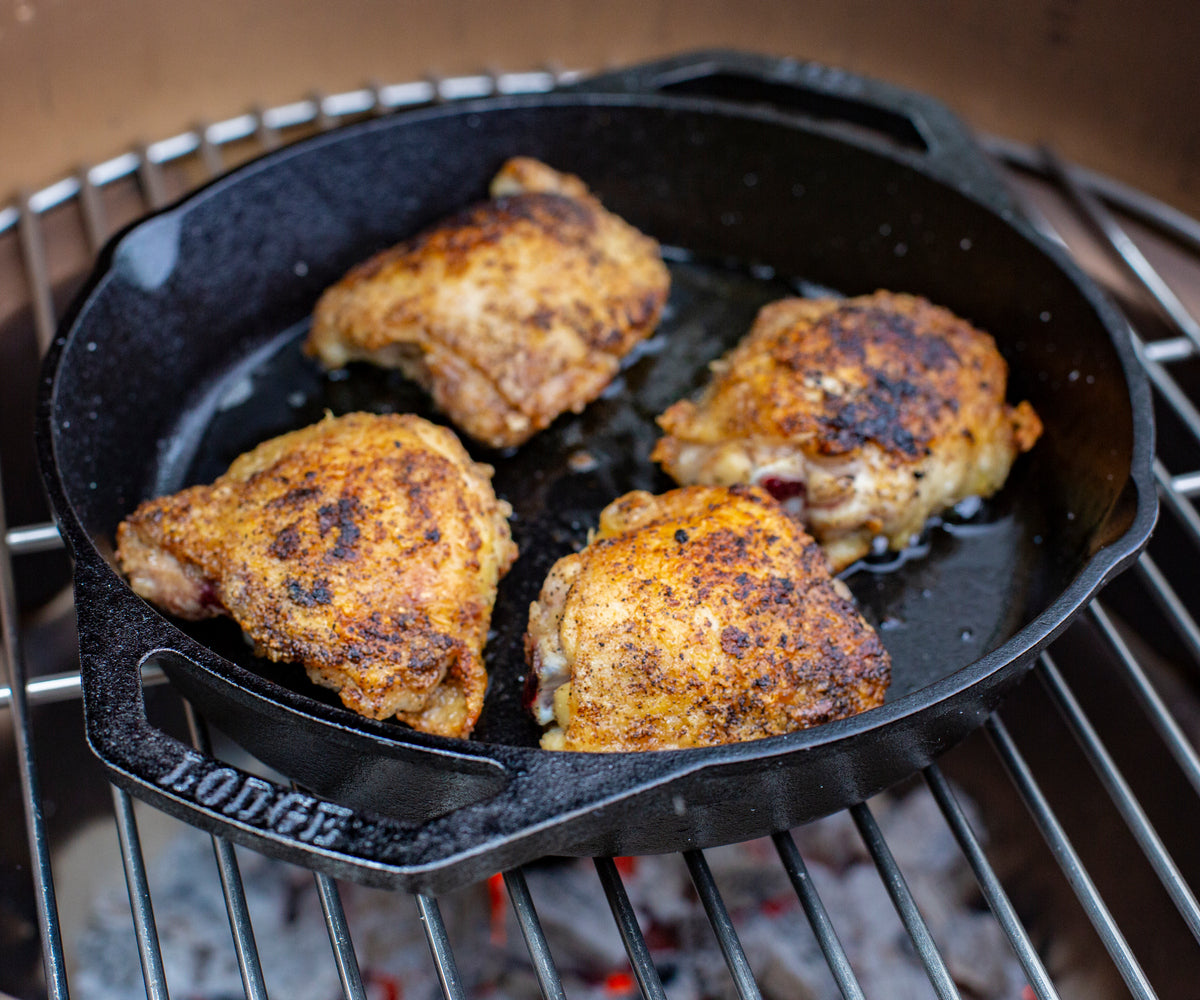Premium 26cm Cast Iron Skillet with Dual Handles – Heavy Duty Cookware for Searing, Frying & Baking – Perfect for Stovetop, Oven & Camping Use