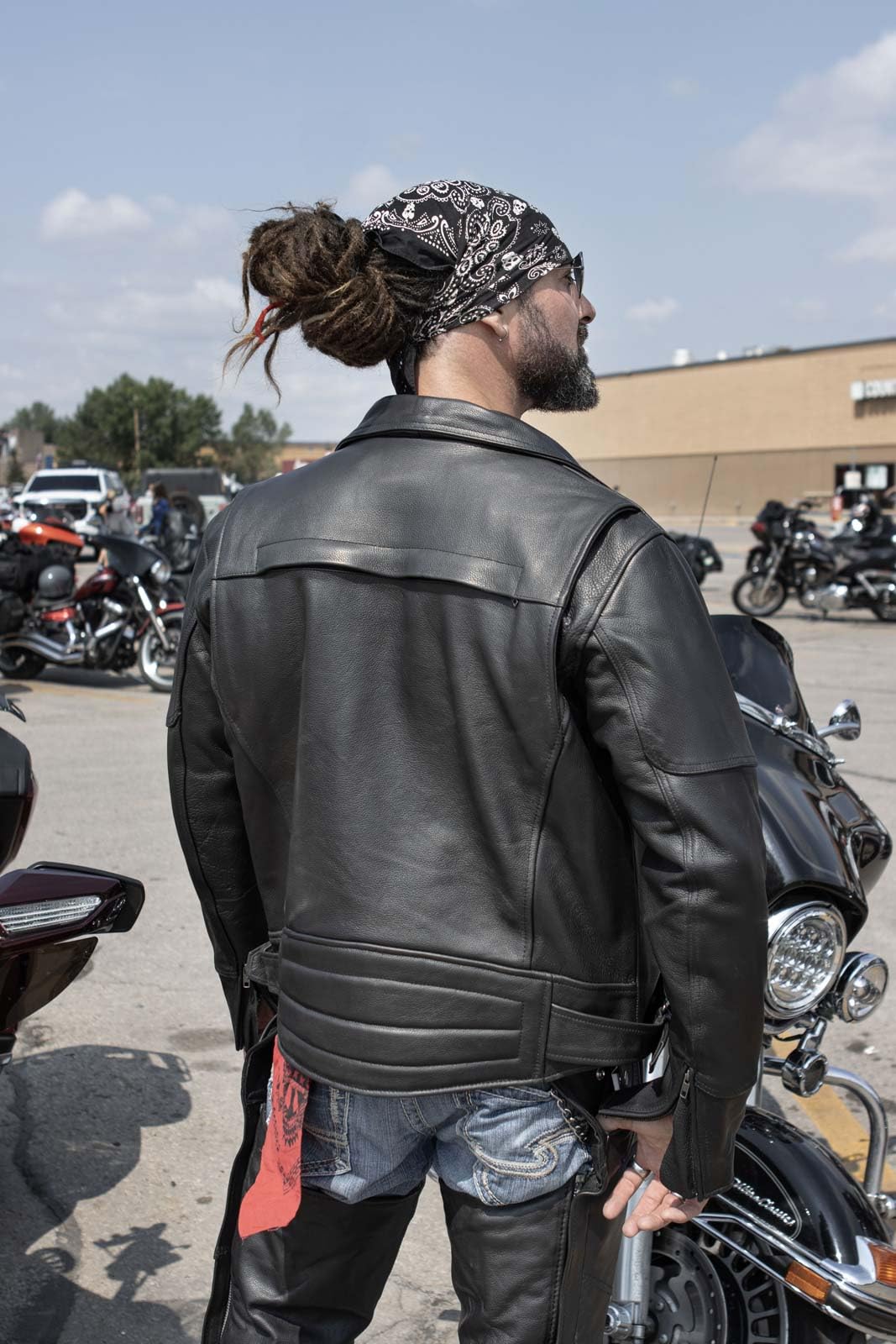Milwaukee Men's Side Set Belt Utility Pocket Motorcycle Jacket - Durable Workwear for Construction, Riding & Outdoor Adventures