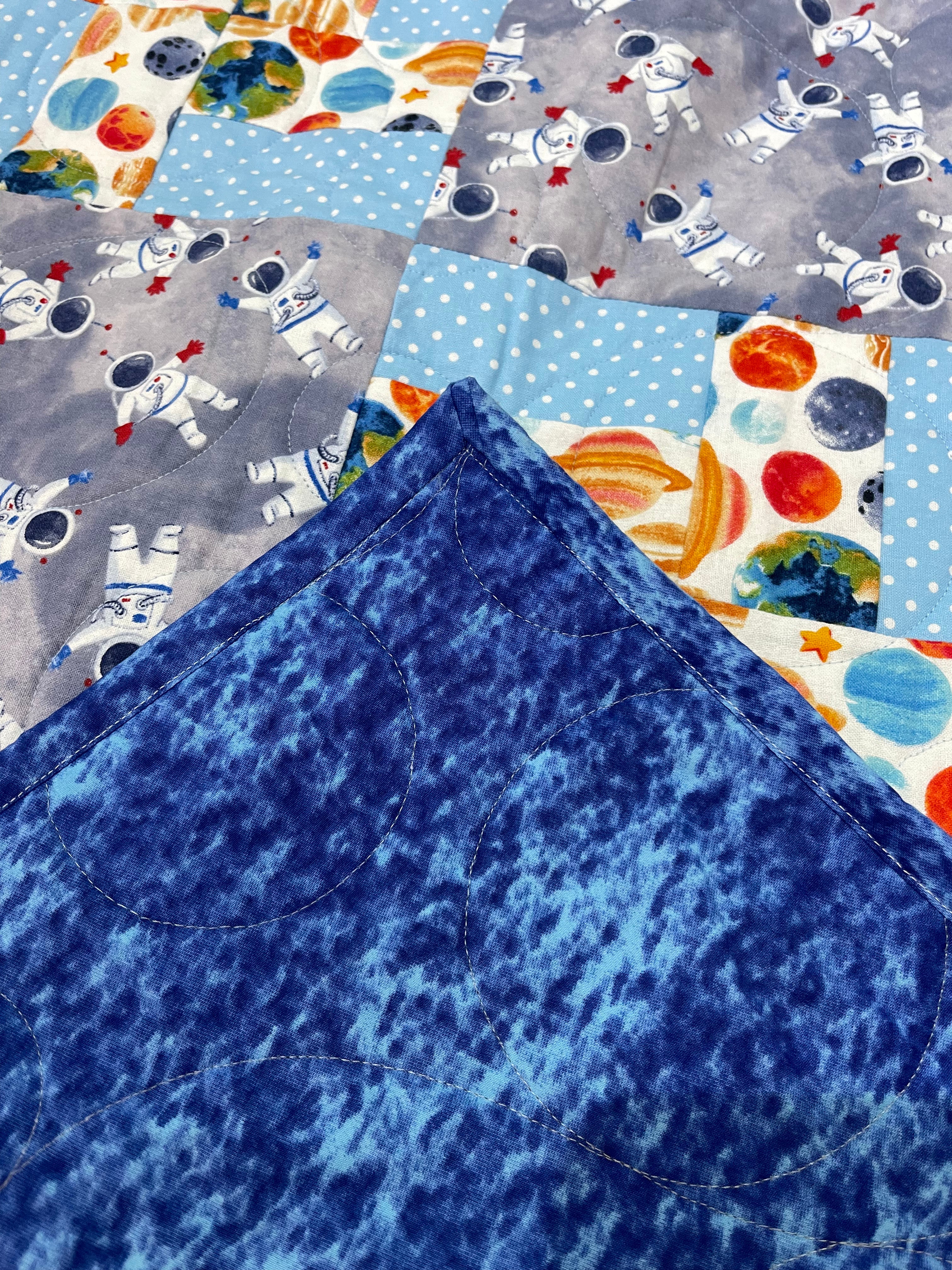 Double Twirl Quilt - 44 x 44 Inches Handmade Cotton Patchwork Bedspread for Home Decor, Gift & Nursery - Perfect for Cozy Bedroom, Sofa Throw or Wall Hanging