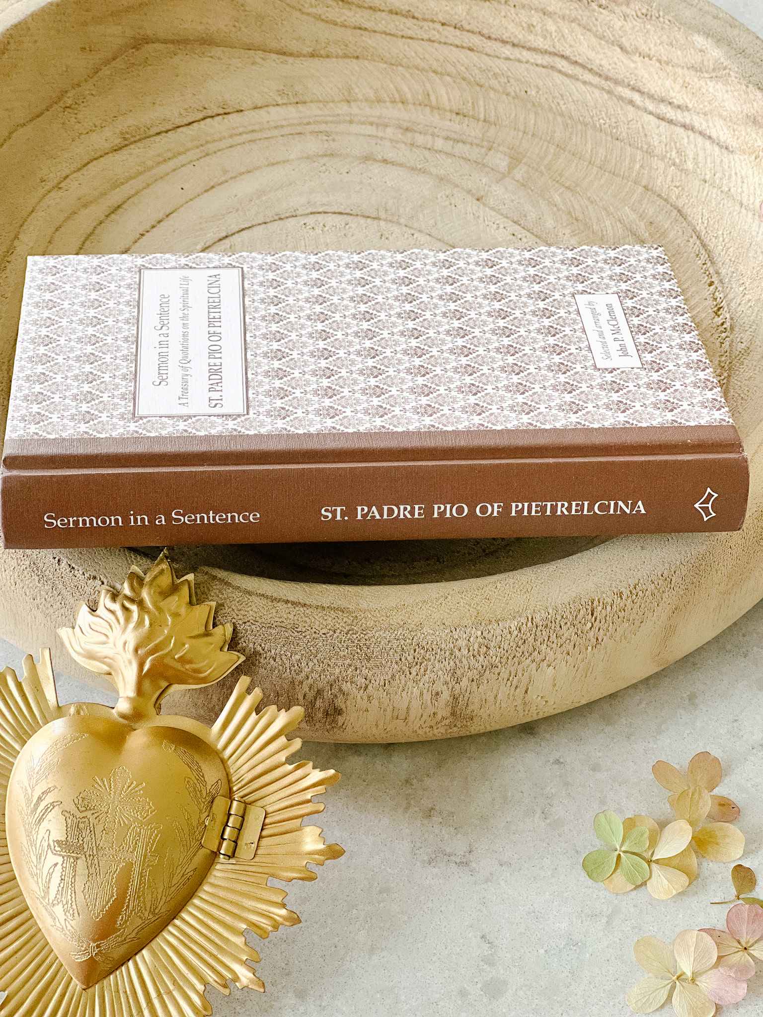 Inspiring Spiritual Life Quotes by St. Padre Pio of Pietrelcina - Daily Devotion, Prayer & Meditation Guide for Catholics