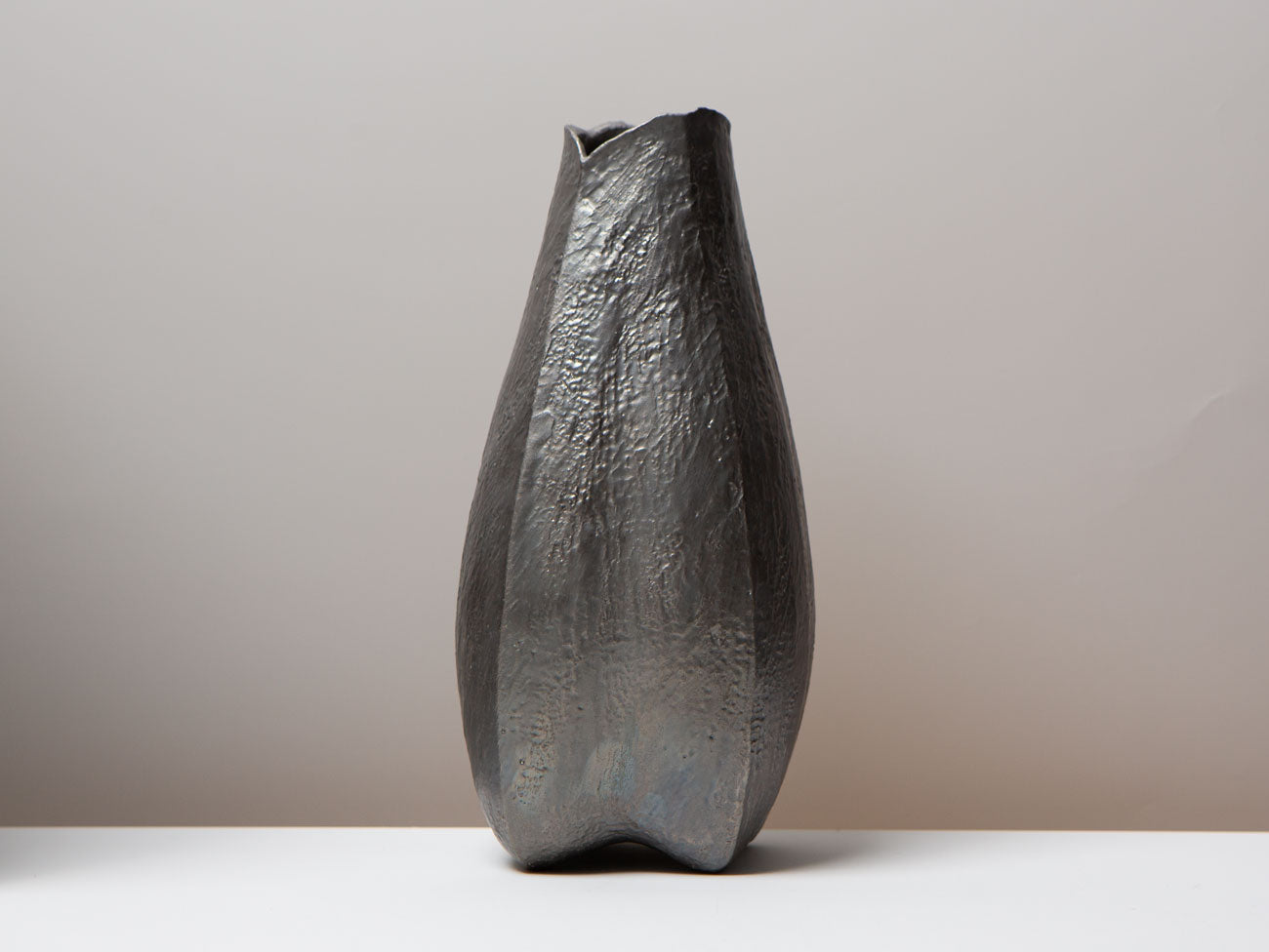 Elegant Pewter Tone Lotus Vase - Handcrafted Floral Centerpiece for Home Decor, Wedding & Meditation Spaces
