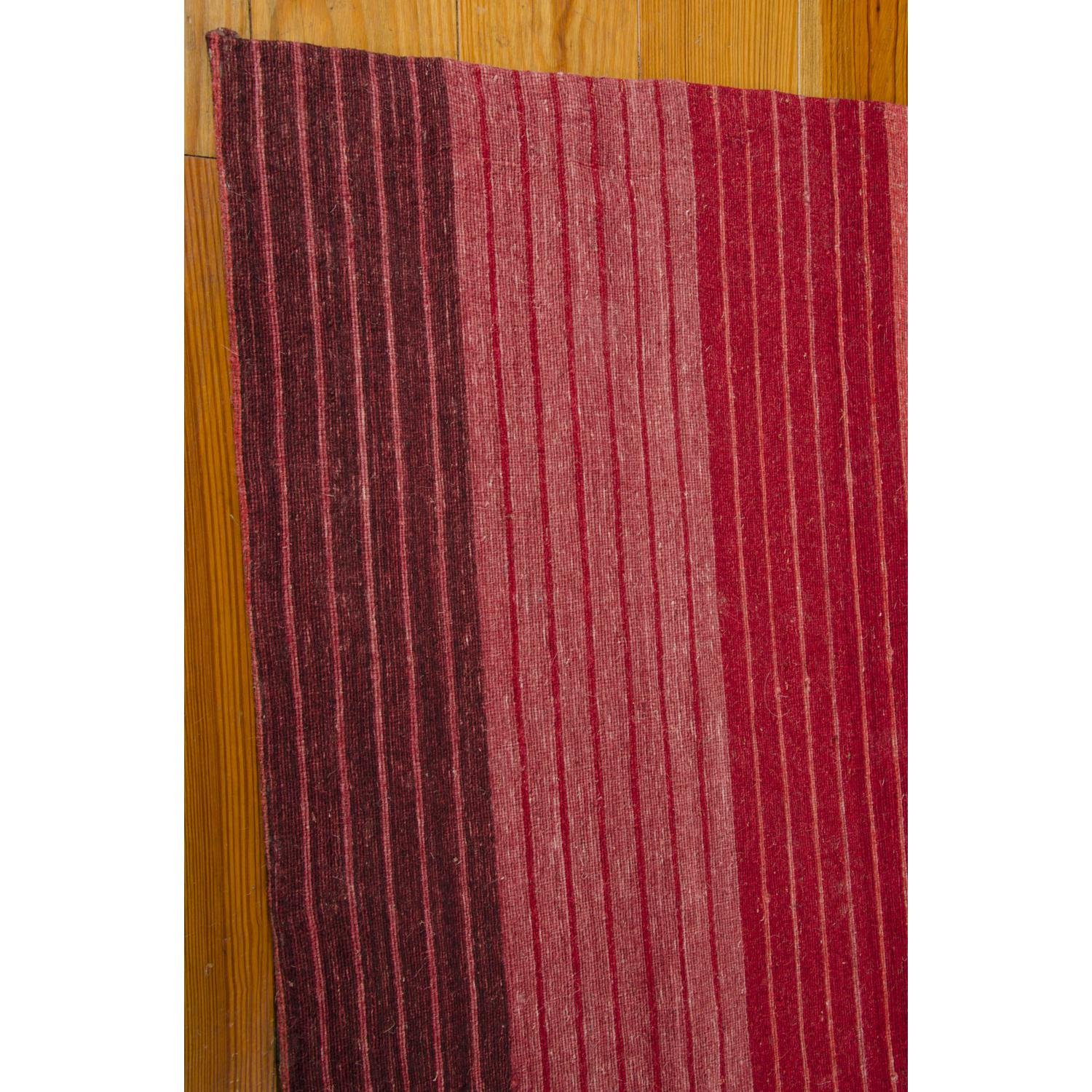 Kathy Ireland Home Griot Striped Saffron 8' x 10'6