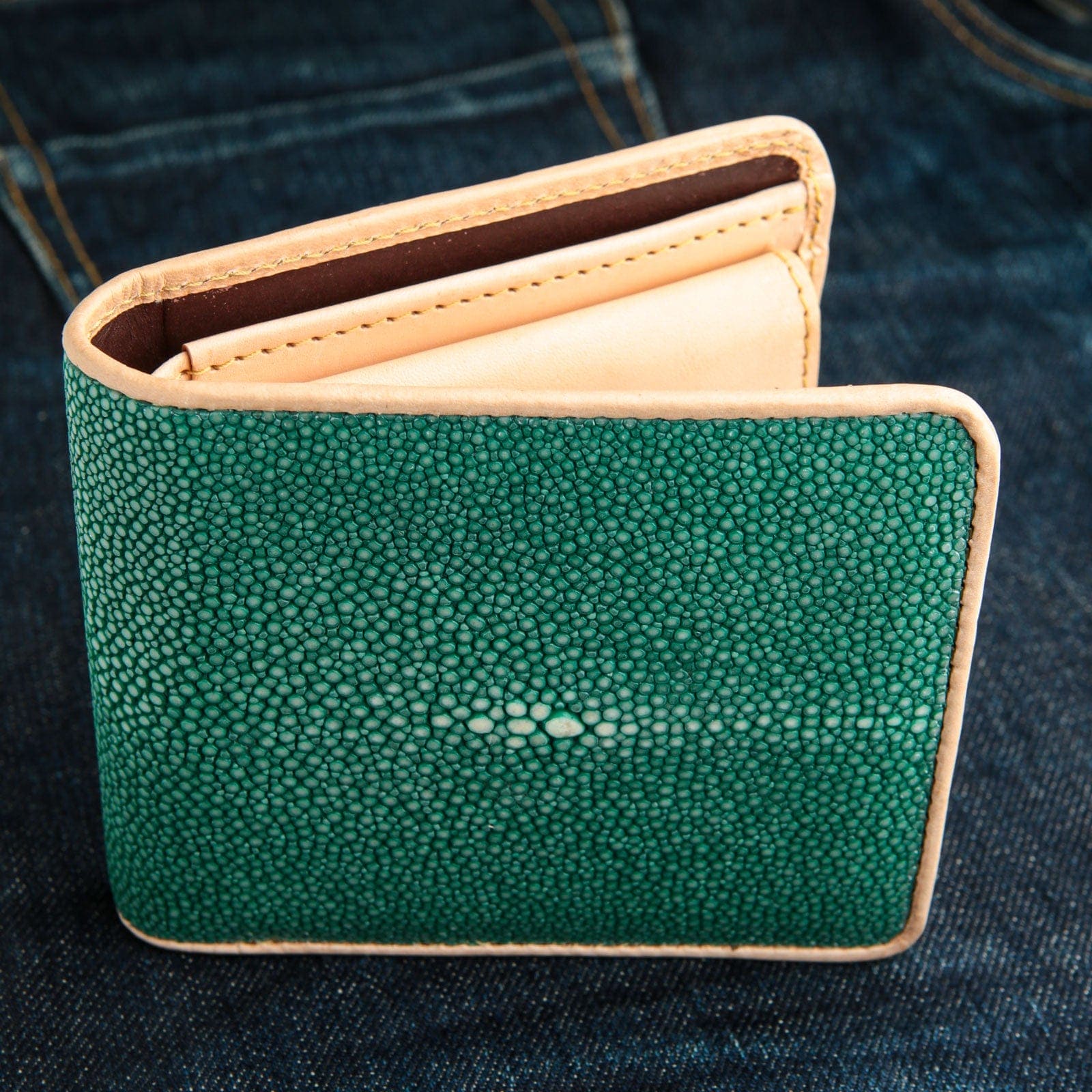 Premium Genuine Stingray Leather Wallet for Men - Durable & Stylish RFID Blocking Bifold Wallet - Perfect Gift for Business, Travel & Everyday Use