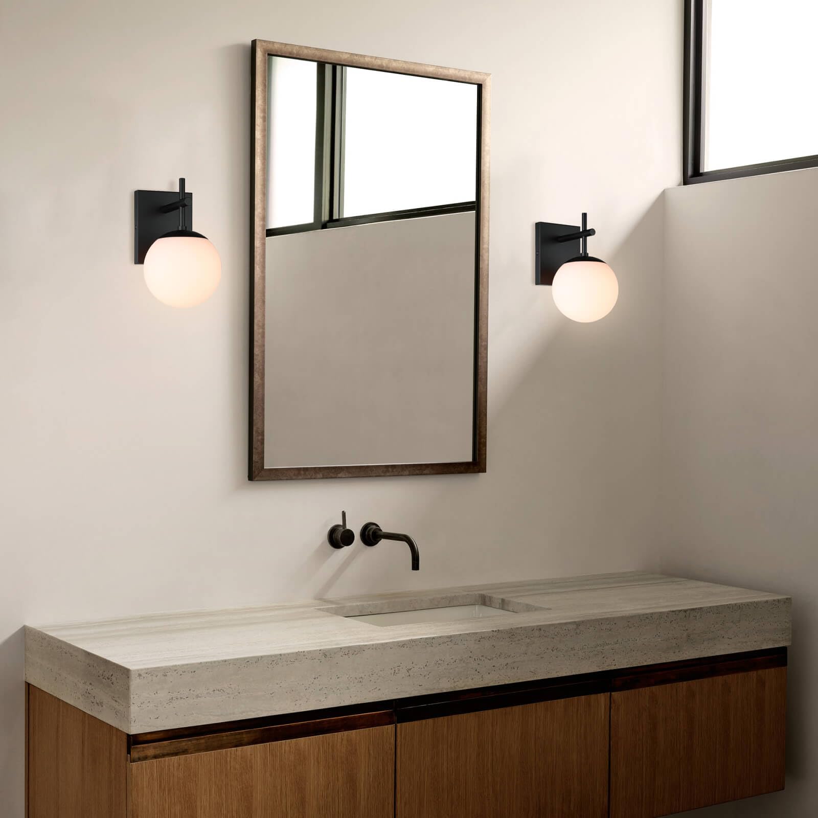 XiNBEi Mid Century Modern Black Glass Wall Sconce Light - 1-Light Bathroom Vanity Lighting for Bedroom, Hallway & Loft | Elegant Indoor Wall Lamp for Home Decor XB-W1320-1-MB