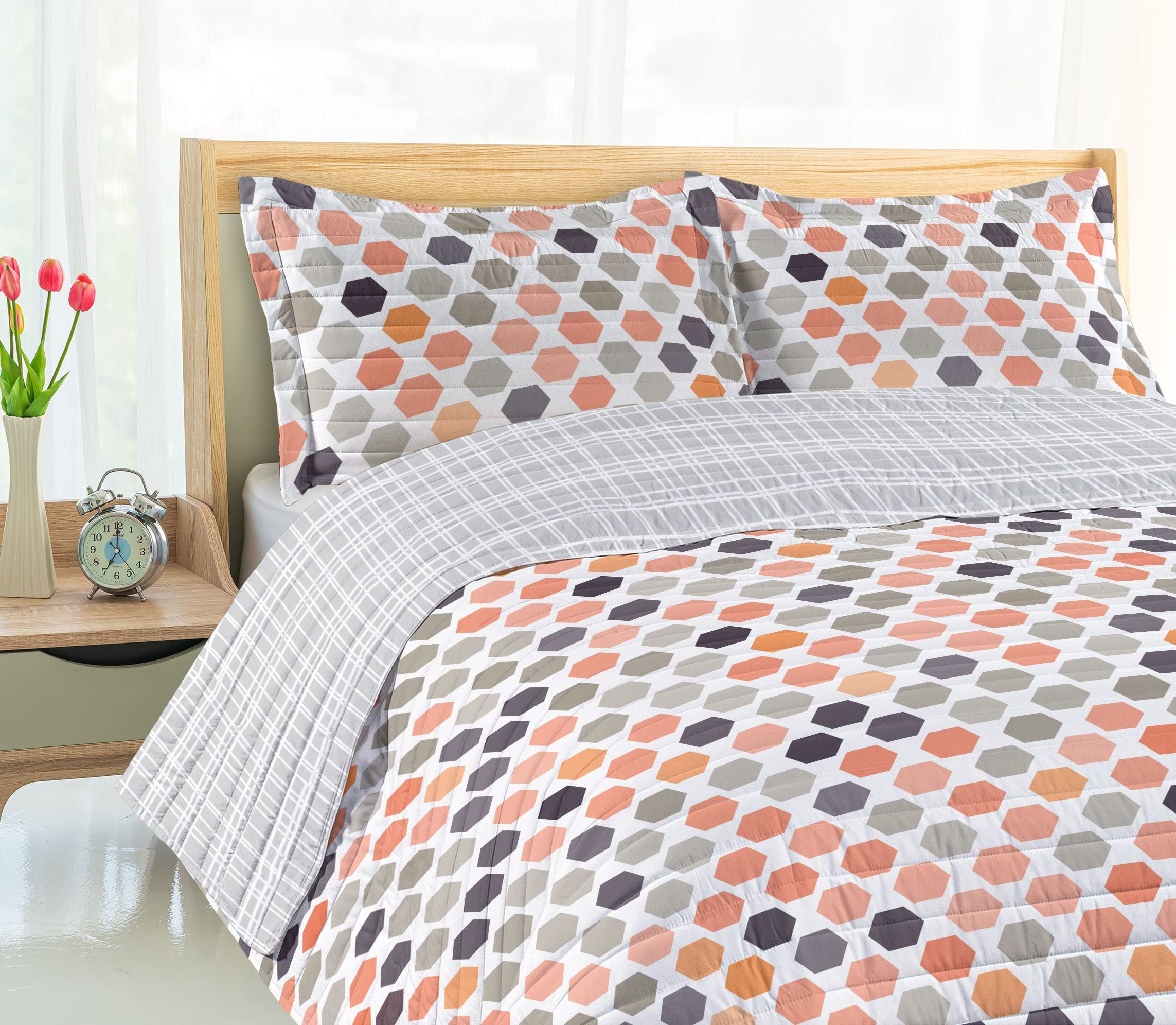 Ambesonne Reversible King Size Bedspread Set - Geometric Abstract Zigzag Hexagon Design in Dark Peach, Microfiber Comforter & Pillow Shams | Perfect for Modern Bedroom Decor, Guest Room Styling & Cozy Home Makeover