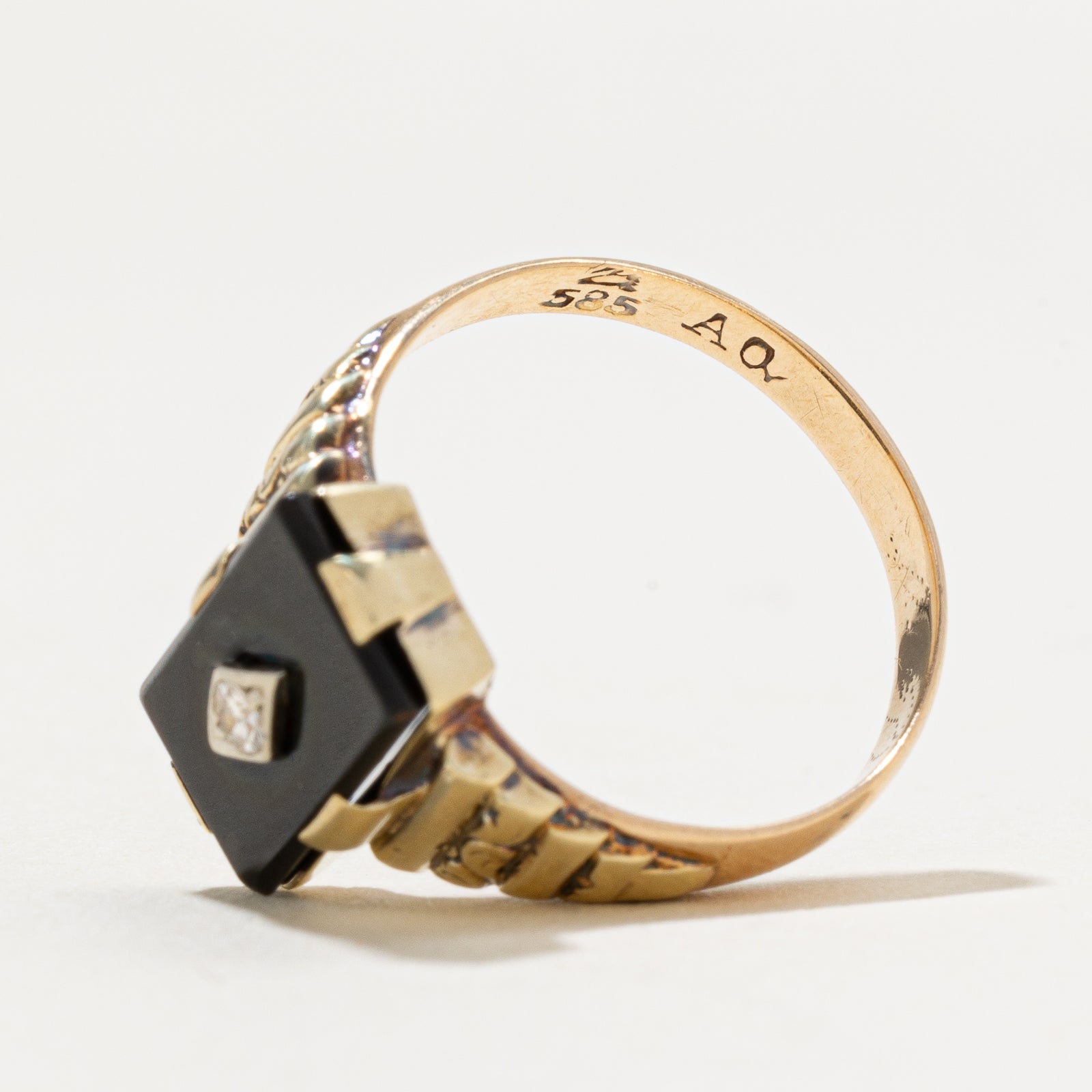 Onyx & Diamond Textured Ring - 2.50ct Black Onyx & 0.01ct Diamond - Size 4.5 - Elegant Stackable Ring for Women - Perfect for Weddings, Anniversaries & Evening Events