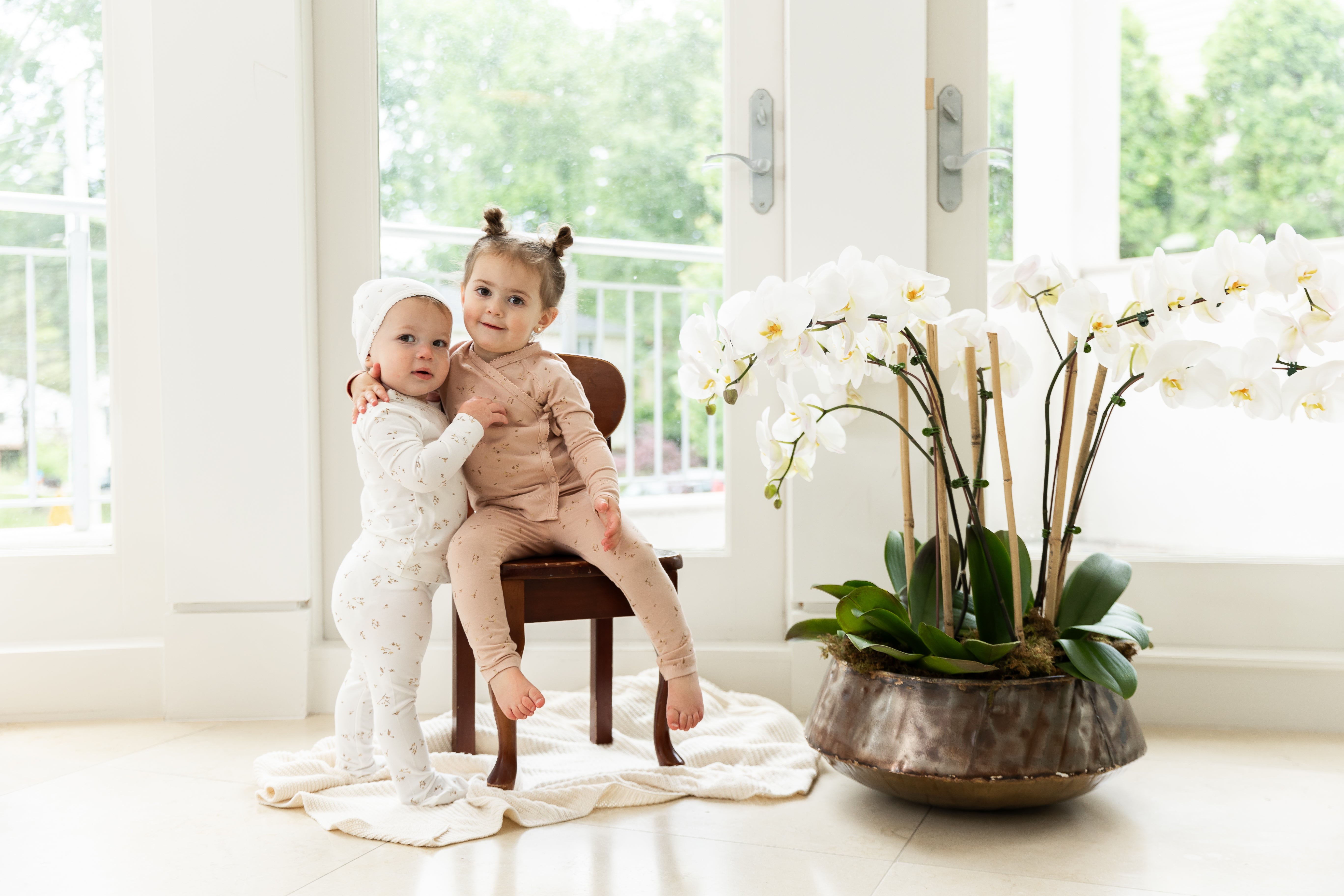 Off White 3-Piece Scallop Stitch Cotton Baby Clothes Set - Soft & Breathable Newborn Outfit for Photoshoots, Gift Giving & Special Occasions