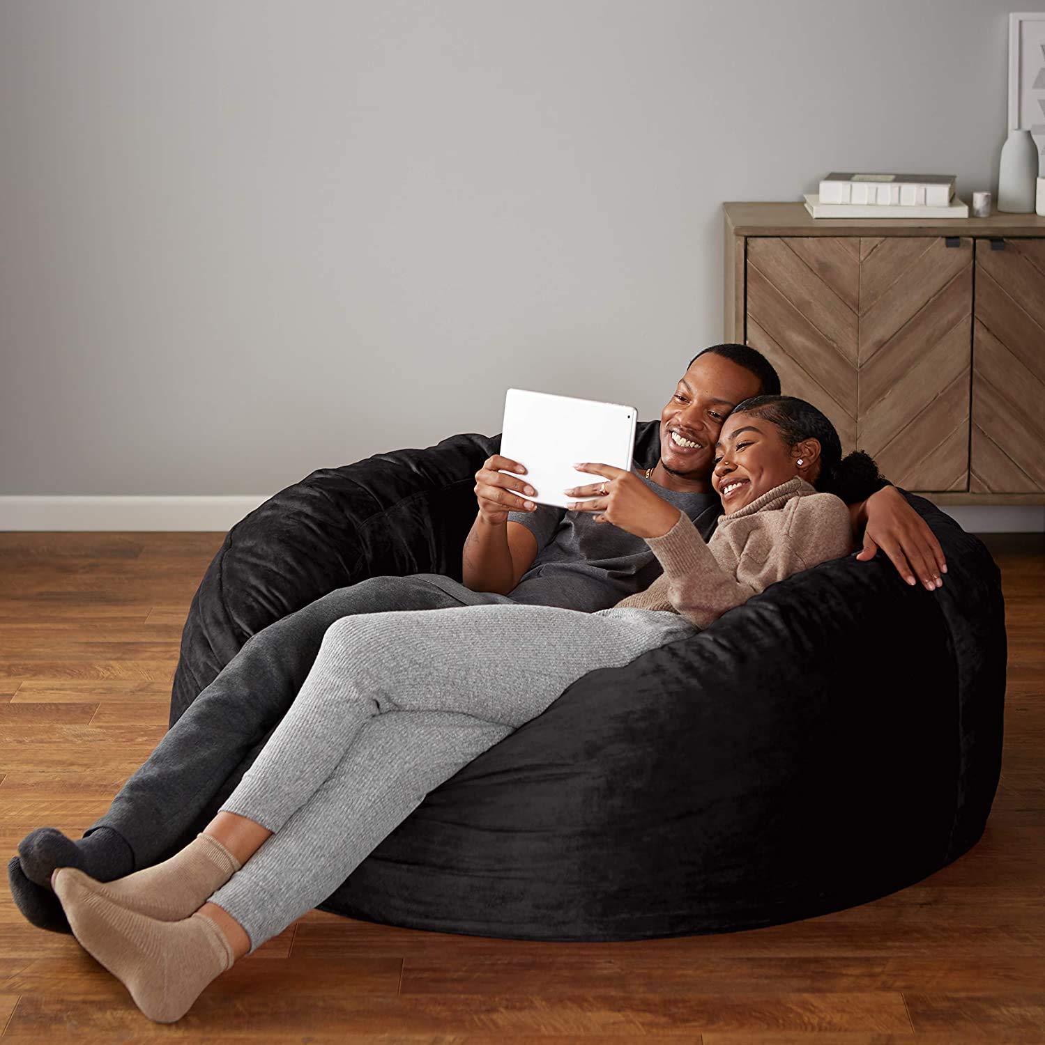 Amazon Basics Large Bean Bag Chair for Adults - 5 ft Black Memory Foam Filled with Soft Microfiber Cover | Comfortable Lounge Chair for Living Room, Bedroom, Game Room & Dorm