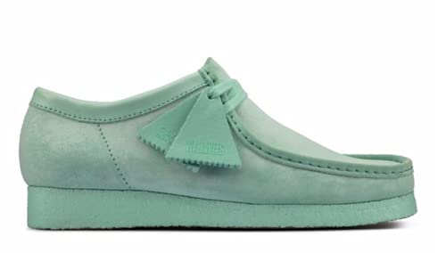Clarks Men's Wallabee Suede Chukka Boots - Comfortable Casual Shoes for Walking, Work & Everyday Wear