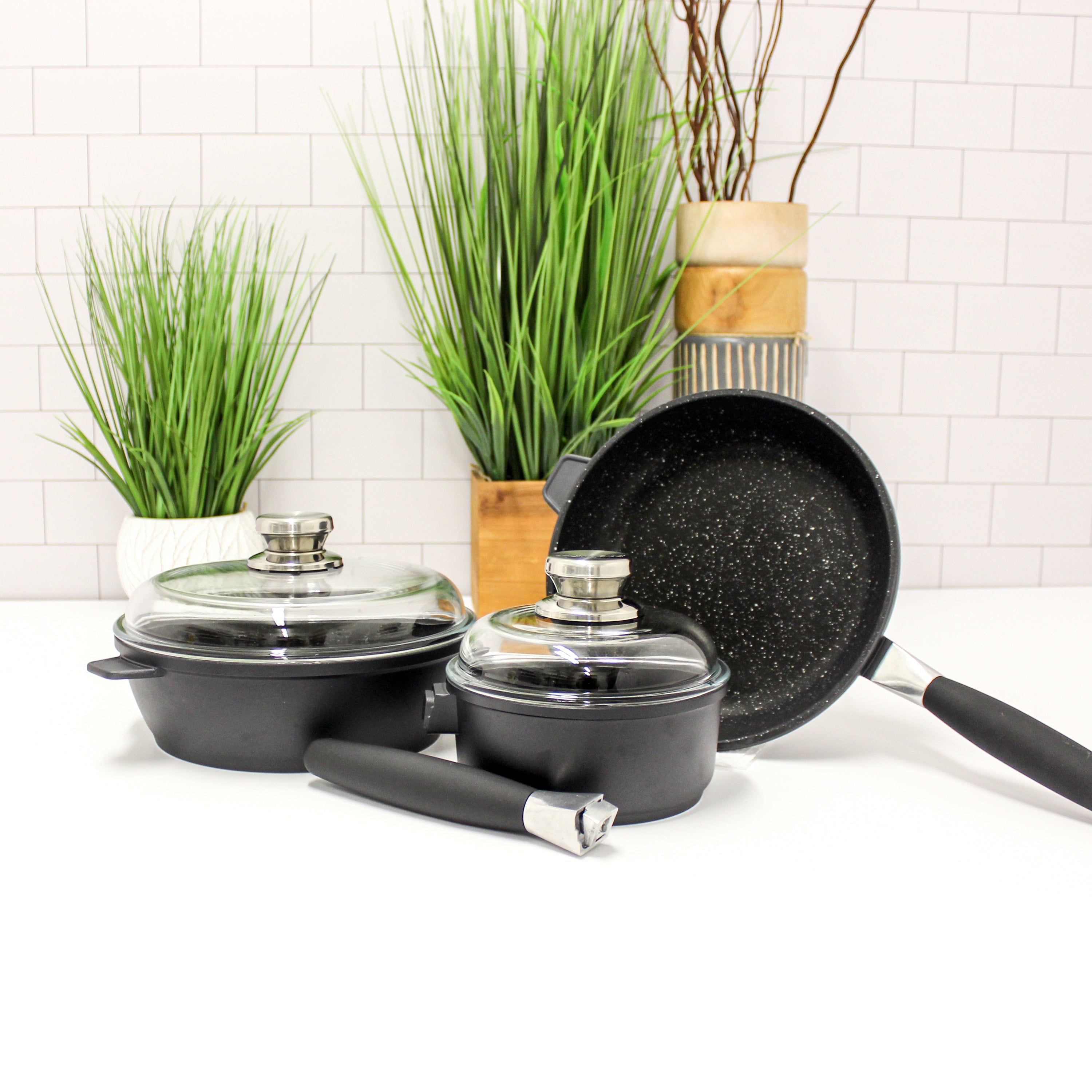 BergHOFF EuroCAST 5-Piece Non-Stick Cookware Set - Premium Starter Kitchenware for Frying, Sautéing & Cooking | Perfect for Home Chefs & Beginners