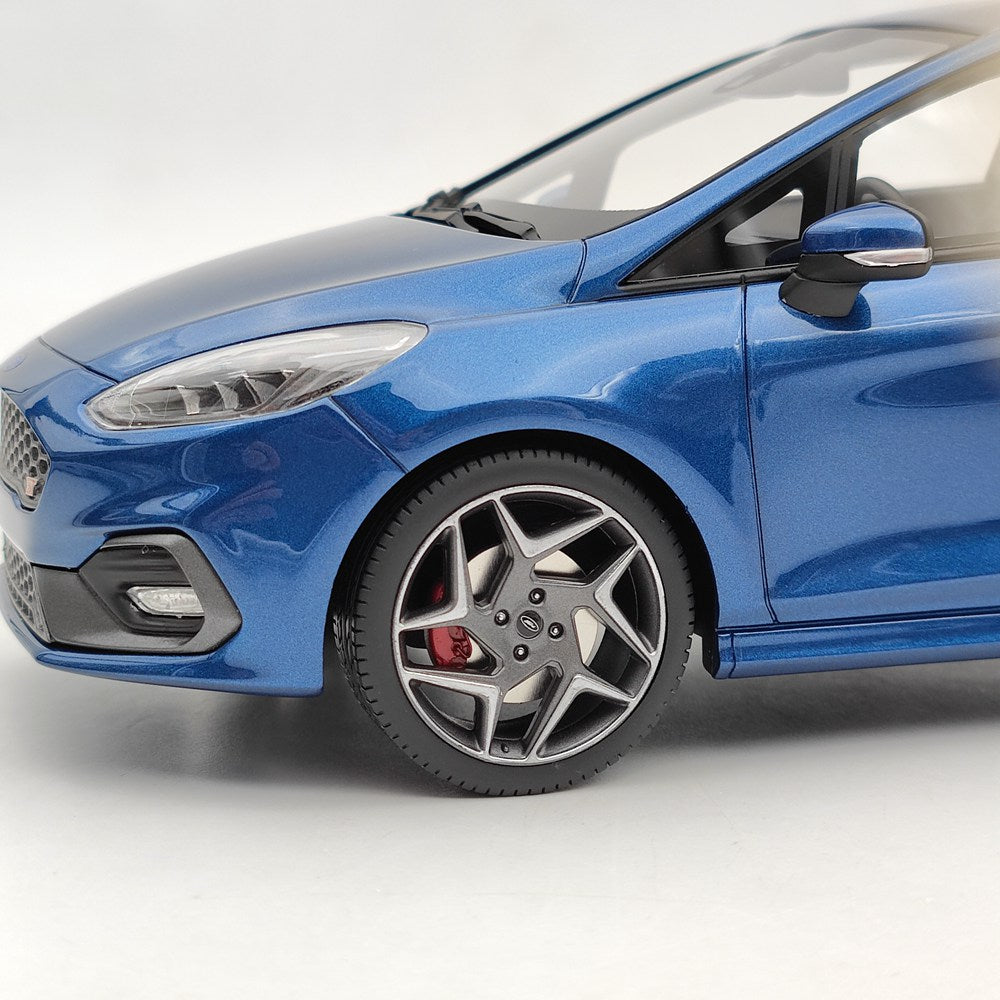1/18 Scale Ford Fiesta ST 2020 Resin Model Car - Limited Edition Blue Collectible Toy (DNA000092) | Perfect for Car Enthusiasts, Display Collections & Gift Giving