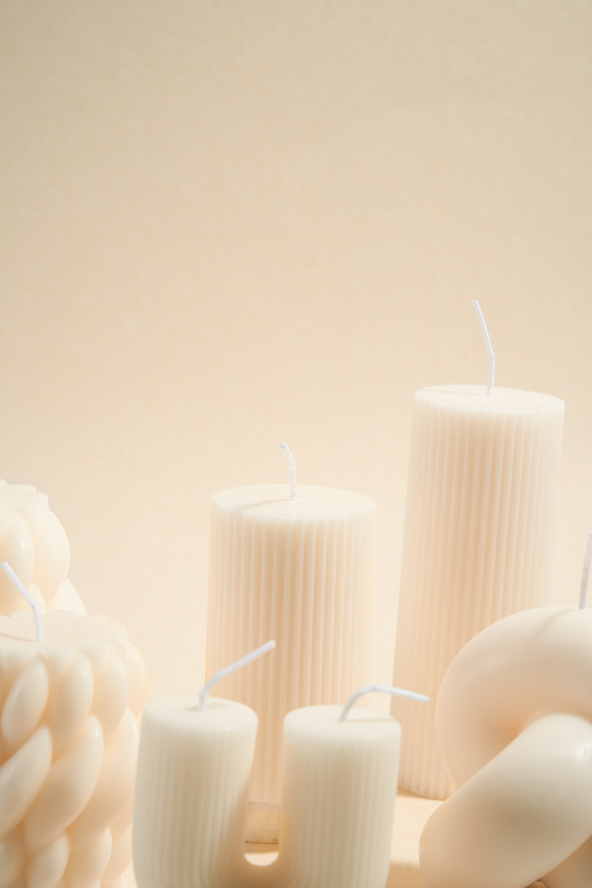 Handmade Soy Wax Ivory Candle with Flat Head and Ribbed Column Design - Perfect for Home Decor, Wedding Centerpieces, and Relaxing Aromatherapy