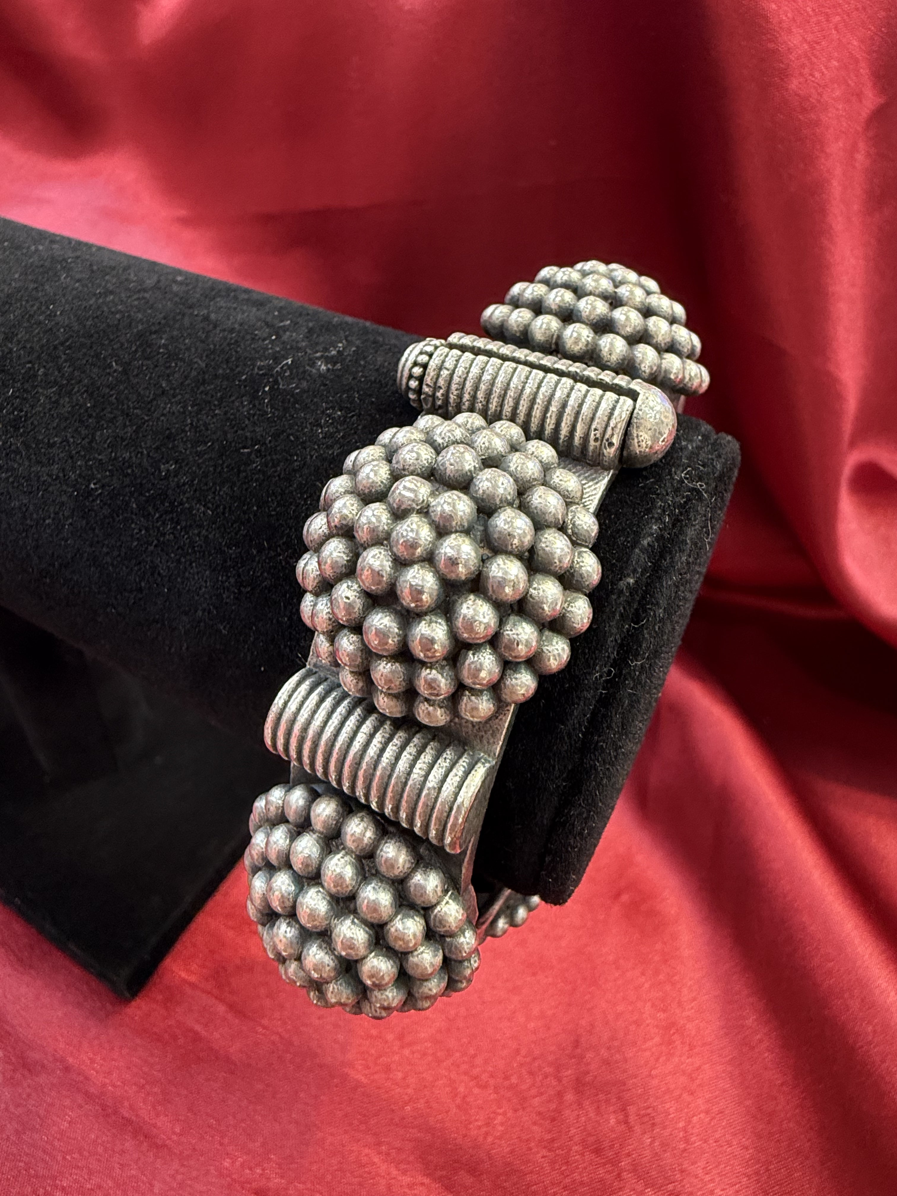 Elegant Tribal Oxidized Silver Ethnic Open Flower Design Kada Cuff Bracelet for Women - Boho Chic Handmade Jewelry for Festivals, Weddings & Special Occasions