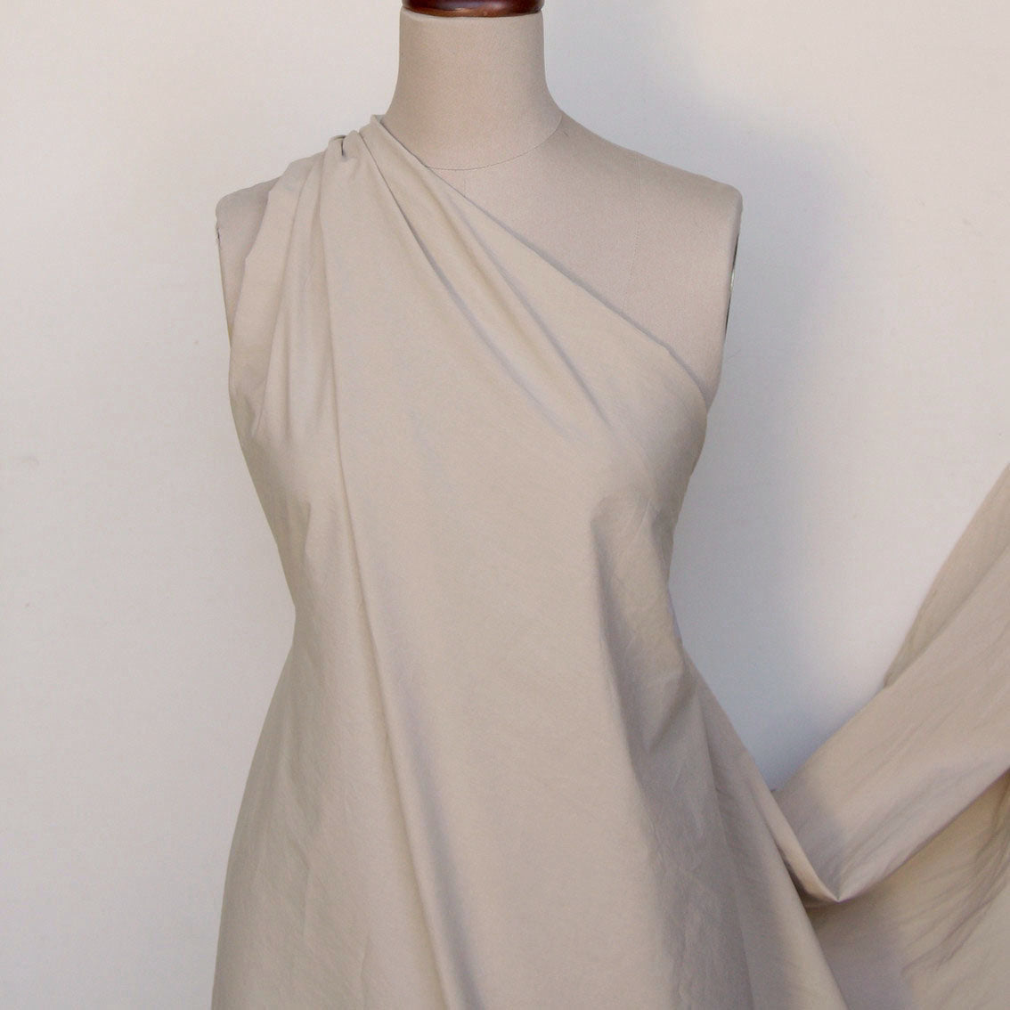 Calais Jute Poplin Fabric - Natural Eco-Friendly Textile for Home Decor, DIY Crafts & Fashion Projects | Perfect for Curtains, Table Runners & Upholstery