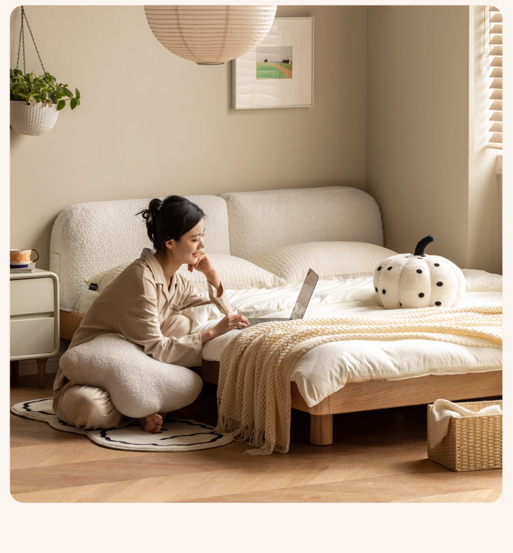 Premium Oak Solid Wood Lamb Fleece Soft Suspension Cream Bed - Cozy & Supportive Sleeping Solution for Modern Bedrooms, Guest Rooms & Nursery Decor