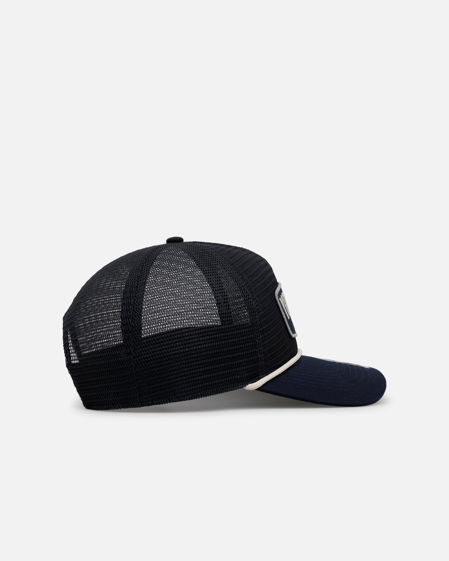 47 Brand New York Yankees Mesh Hitch Trucker Snapback Cap - Navy Blue | Stylish Baseball Hat for Fans, Casual Wear & Outdoor Activities