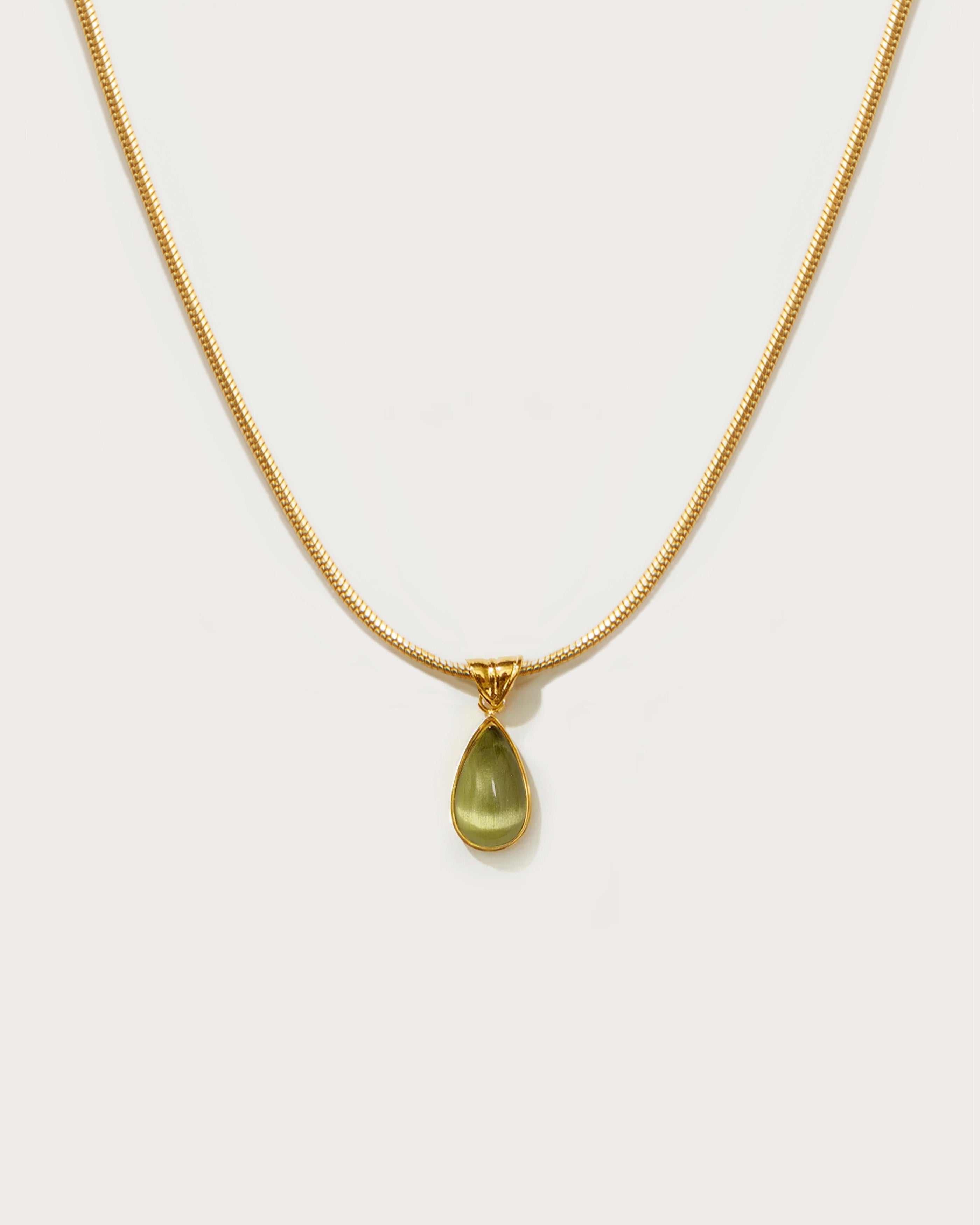 Elegant Waterdrop Necklace for Women - Dainty Pendant Jewelry Gift for Her - Perfect for Weddings, Parties & Everyday Wear