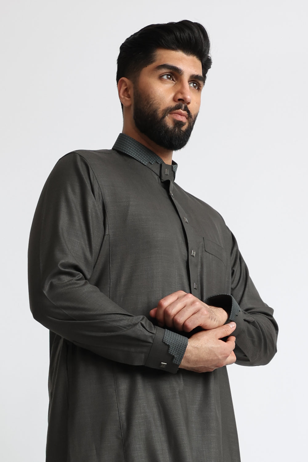 J114 Carbon Grey Jubba - Premium Quality Men's Robe for Home & Lounge Wear - Perfect for Relaxation, Spa, and Comfort