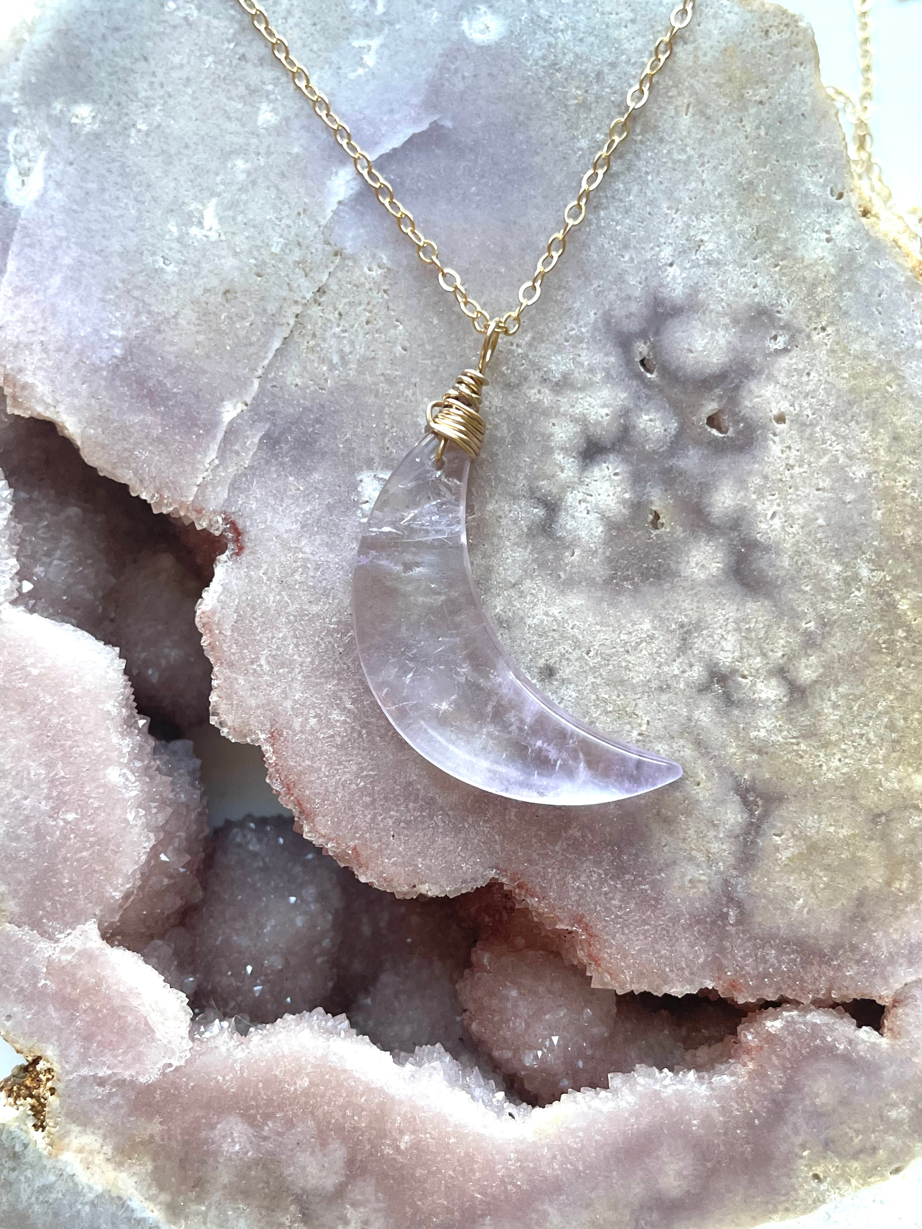 Amethyst Moon Crystal Necklace – Healing Gemstone Jewelry for Women, Spiritual Protection & Positive Energy – Perfect for Meditation, Yoga & Everyday Wear