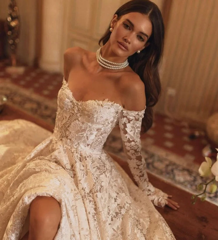 Luxury Vintage A-Line Lace Wedding Dress - Off-the-Shoulder Long Sleeve Customizable Bridal Gown for Elegant Church Ceremony & Romantic Beach Wedding