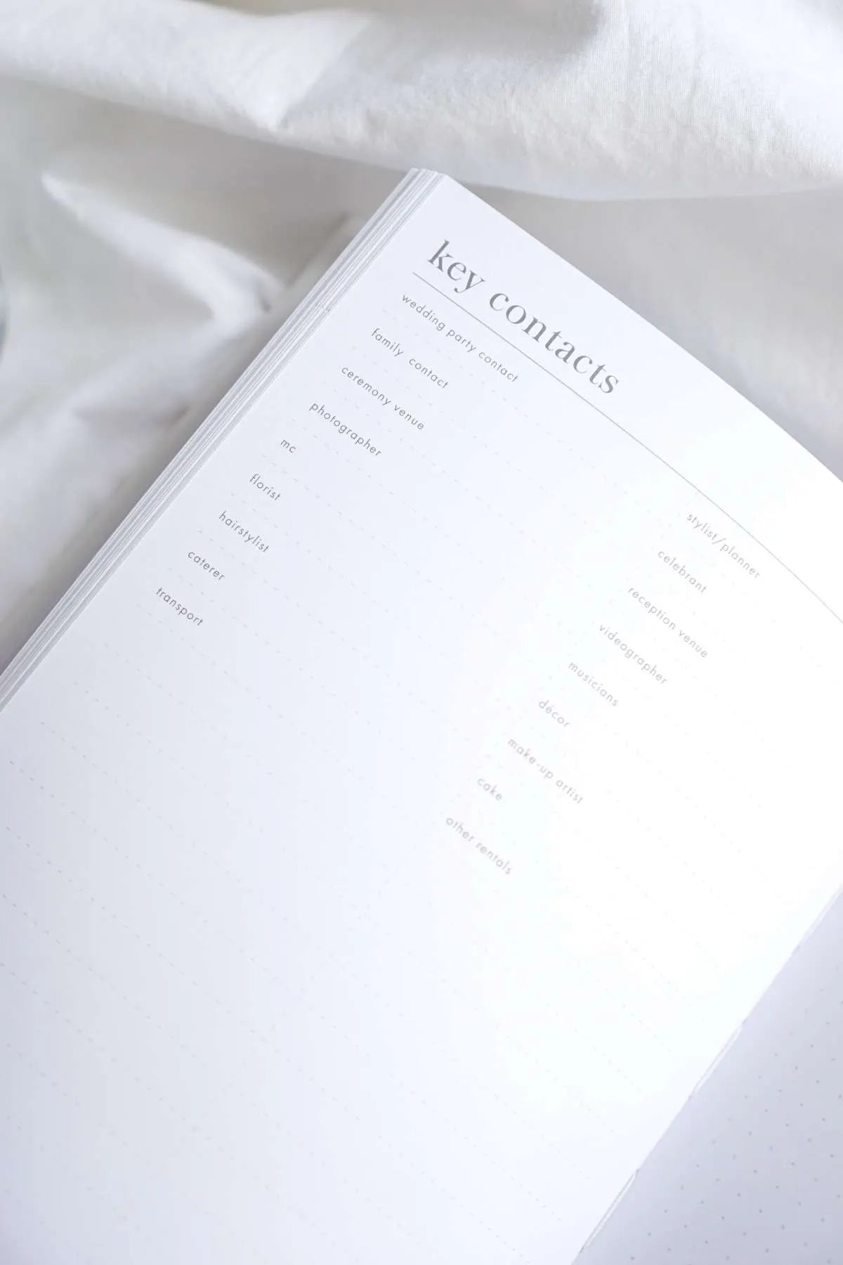 Little White Wedding Planner Book - Elegant Bridal Organizer for Engagement, Ceremony & Reception Planning - Perfect for Brides & Wedding Coordinators