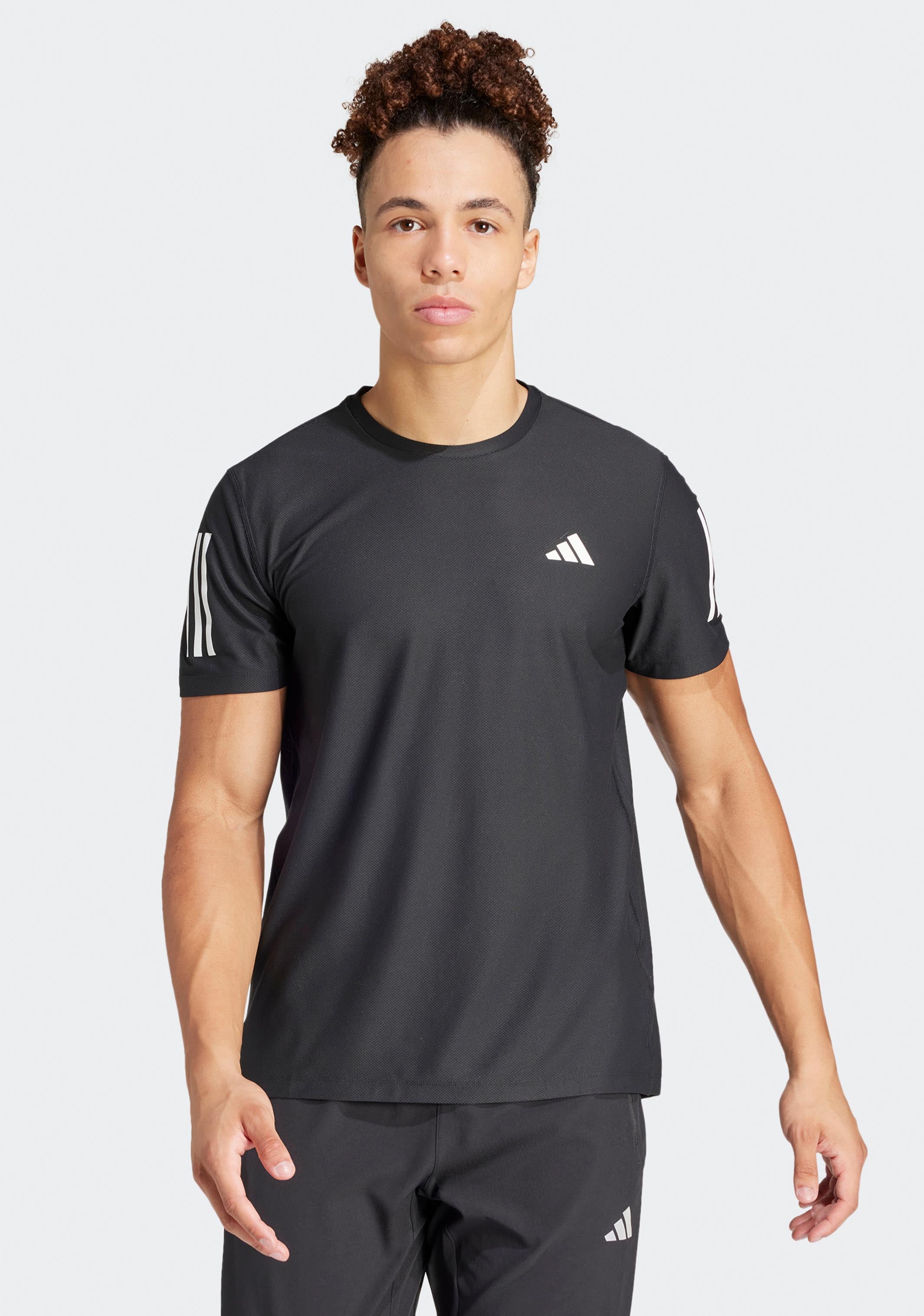 Adidas Men's Running T-Shirt - Lightweight Performance Workout Top for Jogging & Gym Training - Moisture Wicking Athletic Shirt for Running, Fitness & Casual Wear