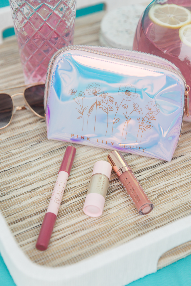 Let Your Confidence Bloom Beauty Bag Iridescent - Stylish Makeup Organizer for Women | Perfect for Travel, Gym & Everyday Use