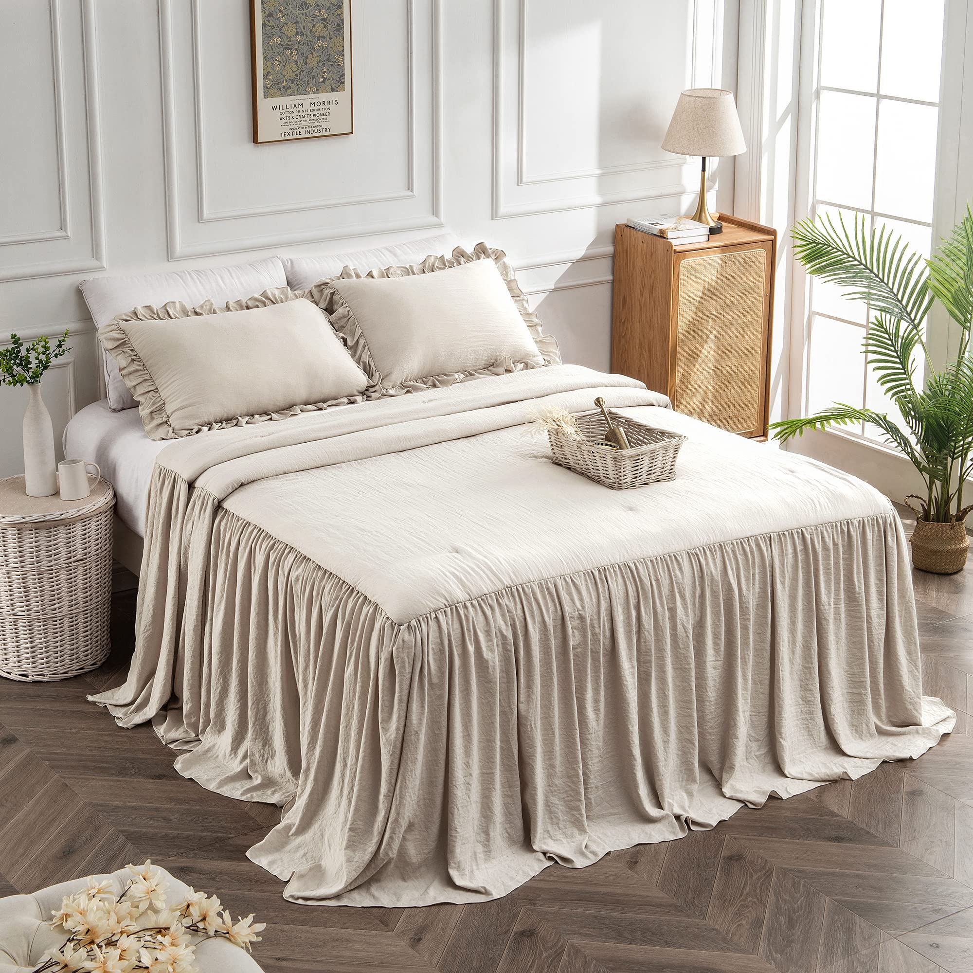 Farmhouse Style Lightweight Summer Bedspread Set with Ruffle Skirt & 2 Pillow Shams - Queen Size Wheat Color Quilted Coverlet for Vintage Rustic Bedroom Decor | Perfect for Guest Rooms, Master Bedrooms & Cozy Farmhouse Aesthetics