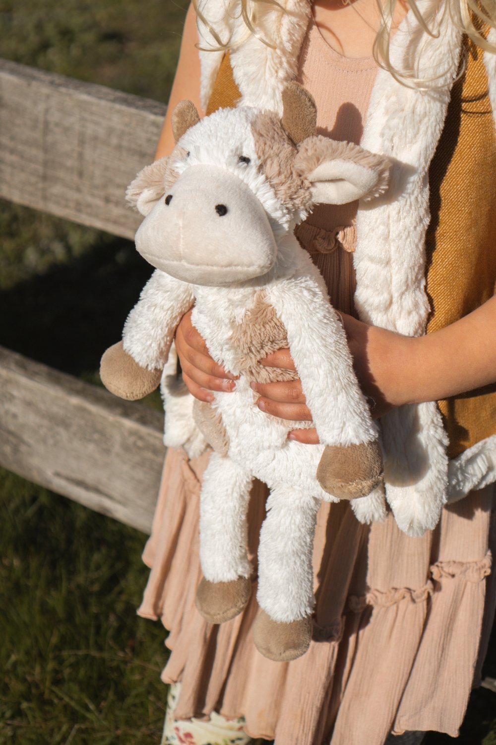 Clover The Cow - Soft Plush Stuffed Animal Toy for Kids, Cute Cow Plushie for Nursery Decor, Baby Shower Gift, and Cuddly Companion - Perfect for Bedtime, Playtime, and Nursery Room Decor