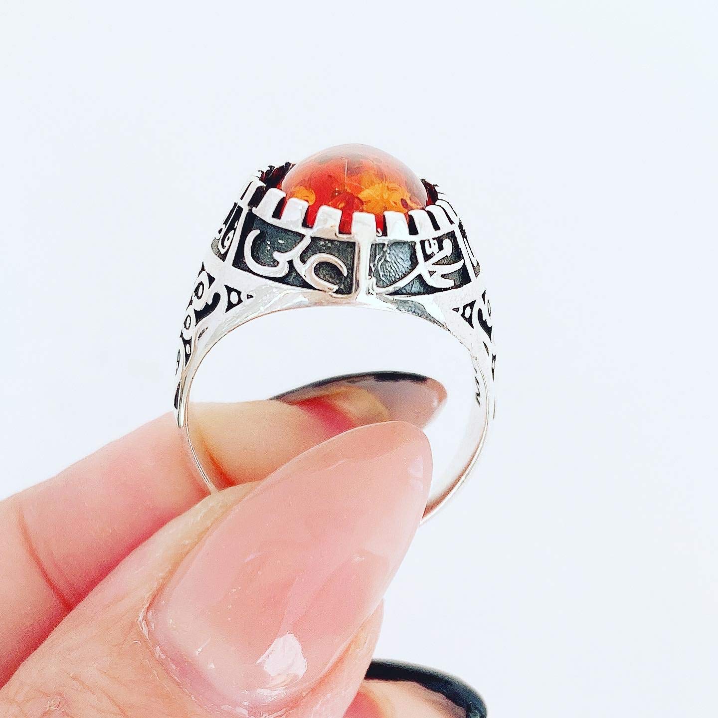 **AHL al-Bayt Islamic Ring for Men - Silver Amber Stone Shia Ring, Muhammad's Family Ring, Quran Muslim Jewelry - Perfect for Religious Gifts & Spiritual Occasions**