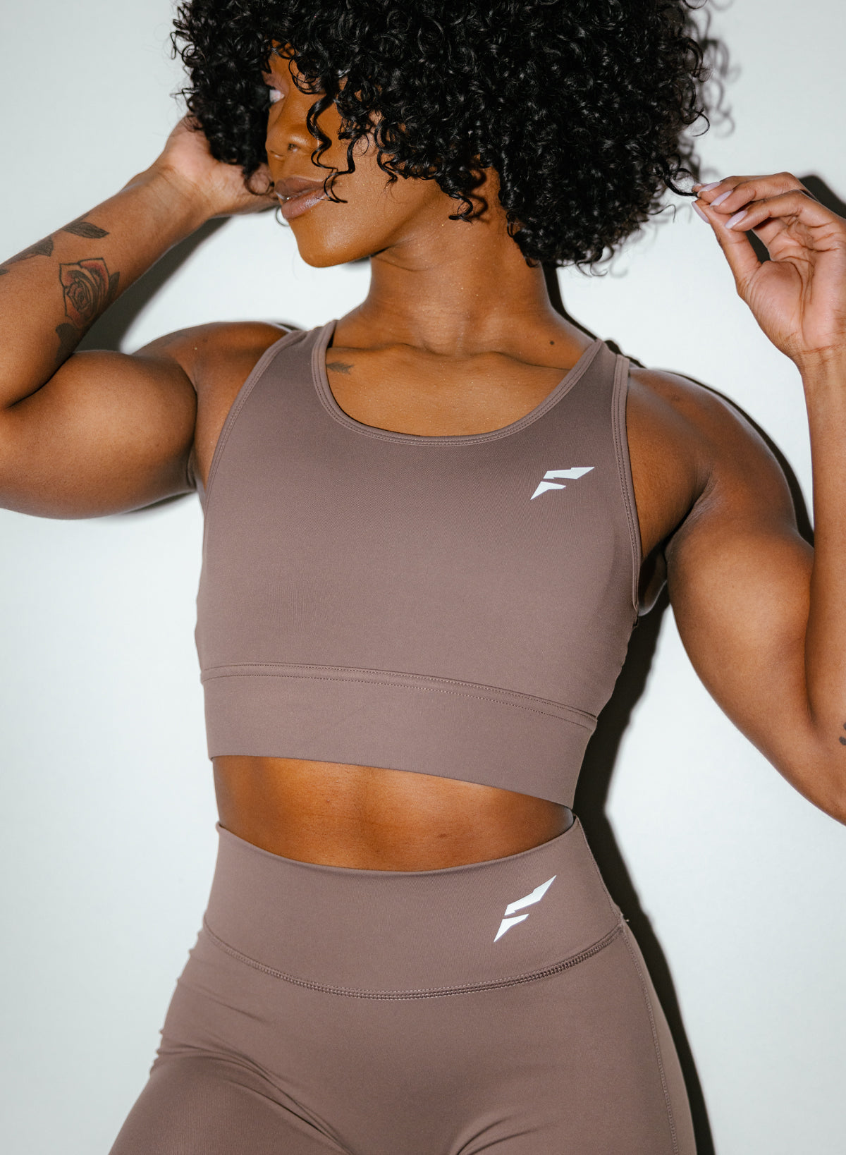 ASCEND ARC MESH BRA - Breathable Sports Bra for Women, Supportive Workout Top with Comfortable Fit - Perfect for Yoga, Running & Gym Training