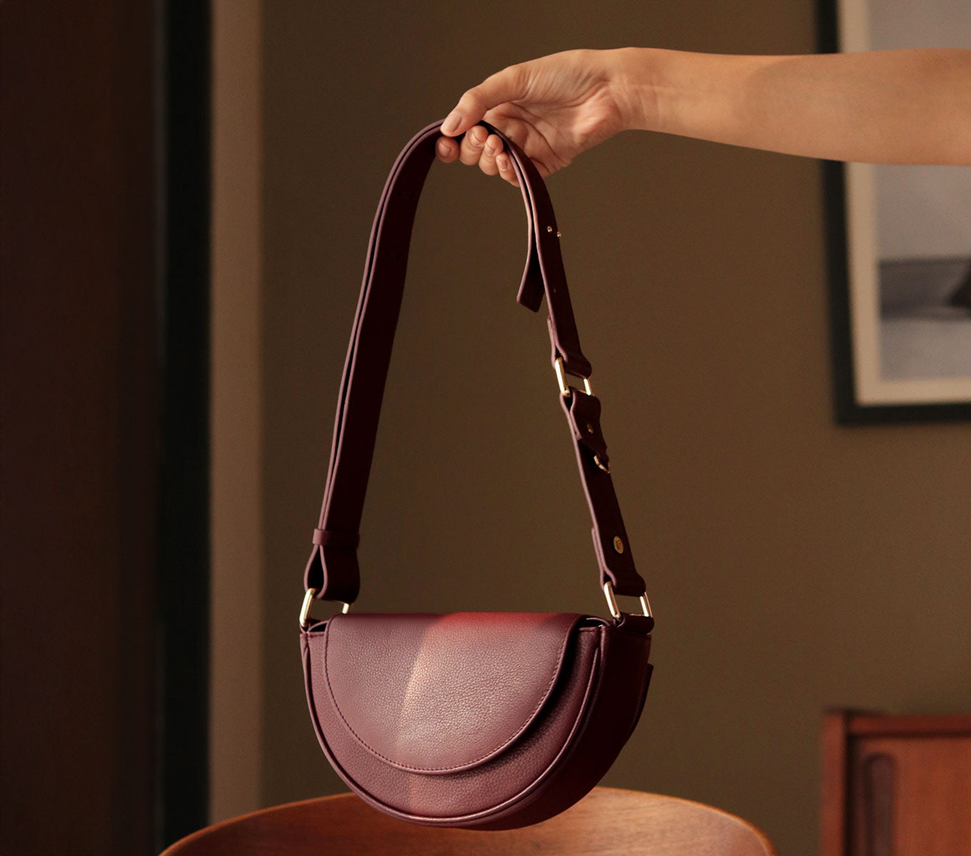 Premium Malmo Genuine Leather Handbag - Stylish & Durable Women's Crossbody Bag for Work, Travel & Everyday Use