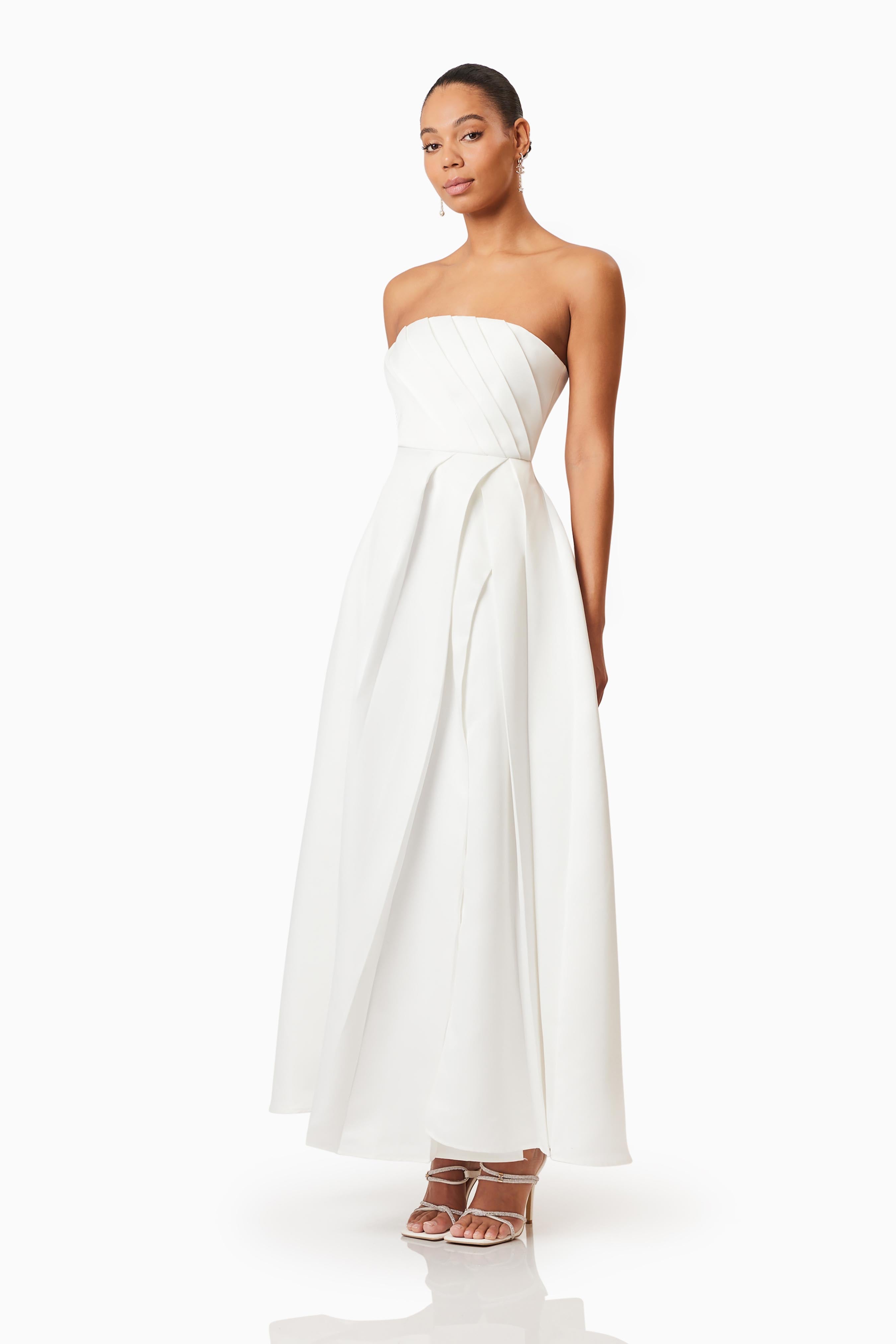 Ivory Rose Gown - Elegant Floral Lace Wedding Dress for Brides, Prom & Evening Events