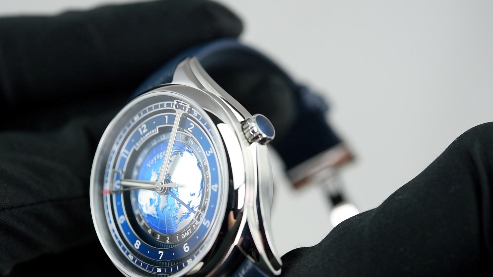 Pre-Owned DeSanders Voyage GMT Blue Watch - Luxury Swiss Automatic Diver for Men - Perfect for Travel, Diving & Business Occasions
