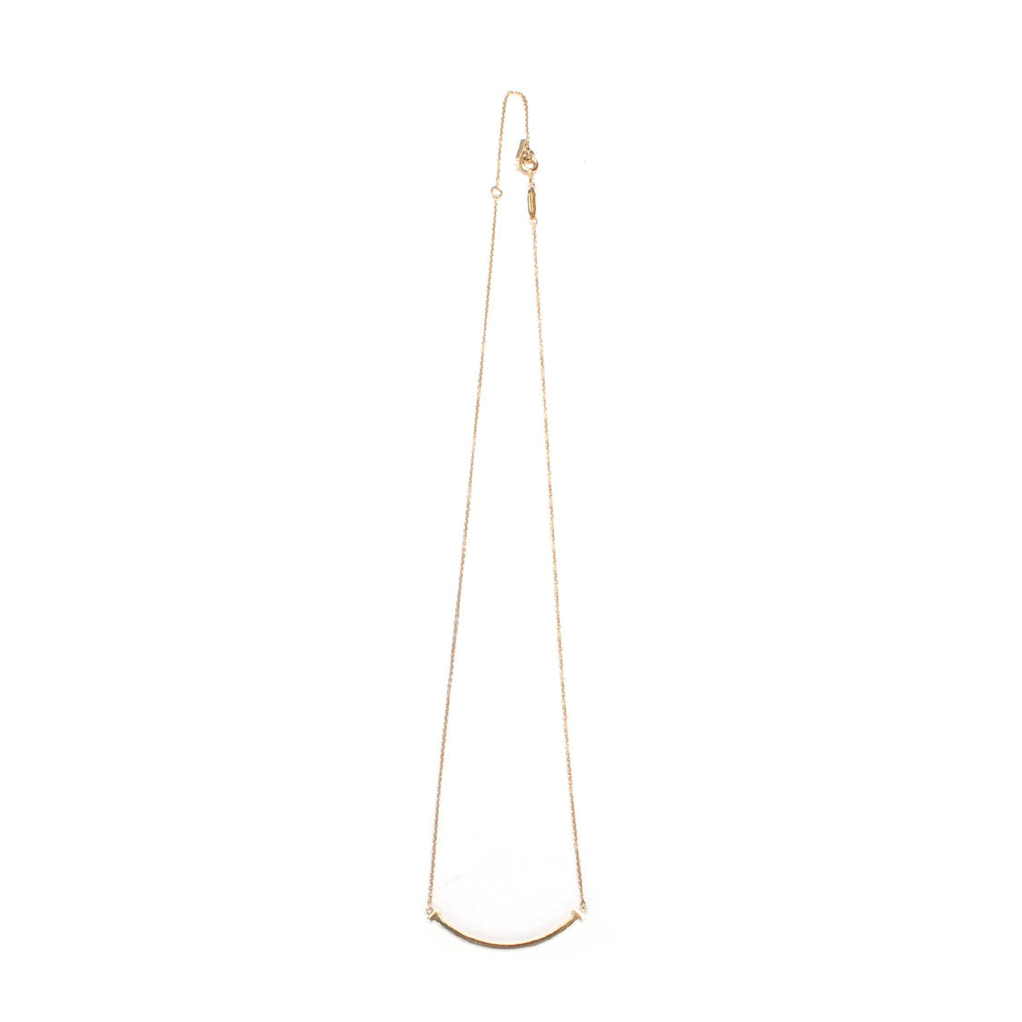 18K Gold Smile Pendant Necklace for Women - Elegant Layering Jewelry Gift for Birthday, Anniversary & Valentine's Day - Perfect for Everyday Wear & Special Occasions