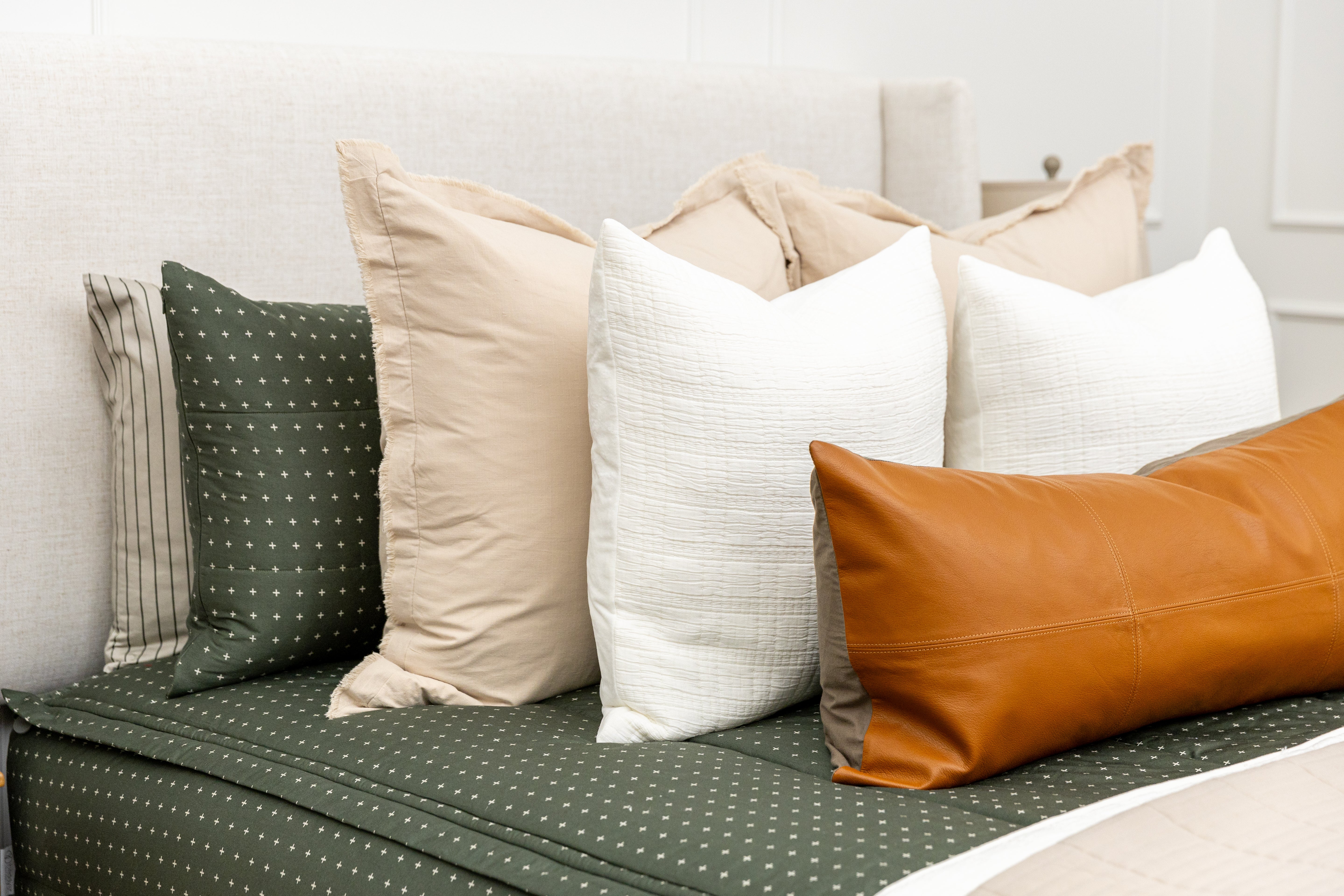 Luxury XL Euro Pillow Cover - Soft & Elegant Home Decor for Living Room, Bedroom, Sofa - Premium Quality Cotton Linen Blend - Washable & Wrinkle-Resistant - Perfect for Modern & Cozy Interior Design